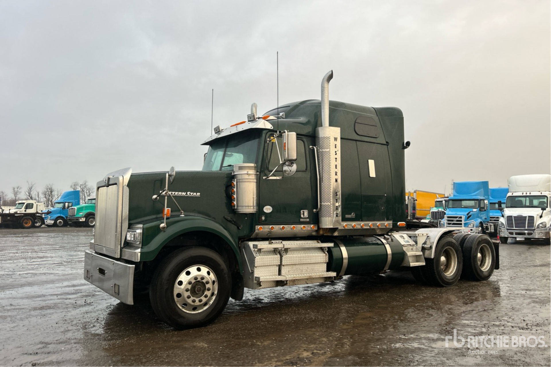 Aspect général with Image, coin avant gauche