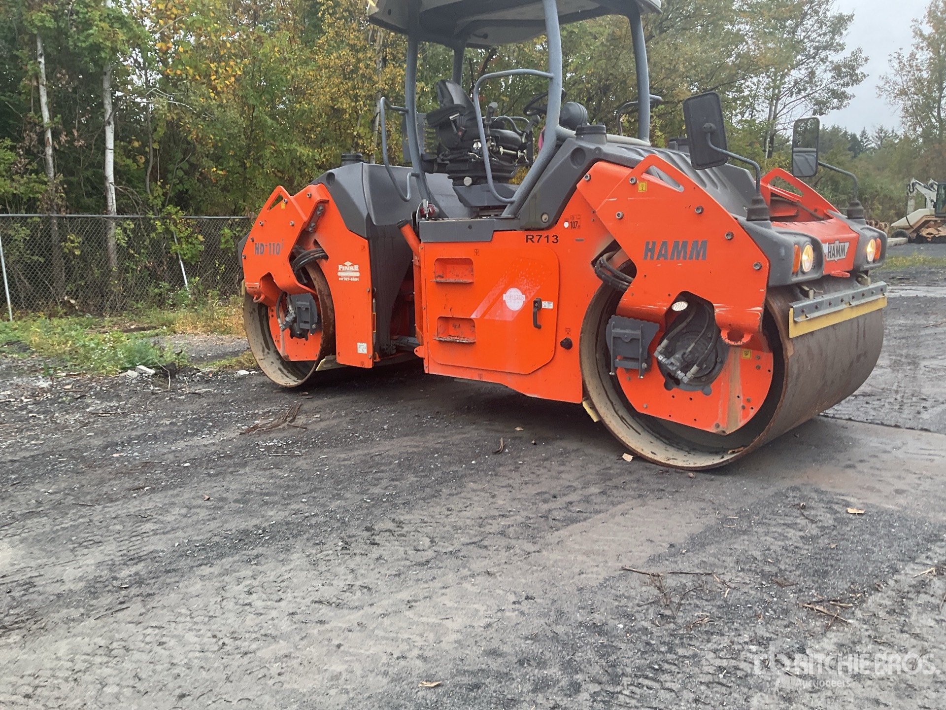 General Appearance with Picture, Right Front Corner