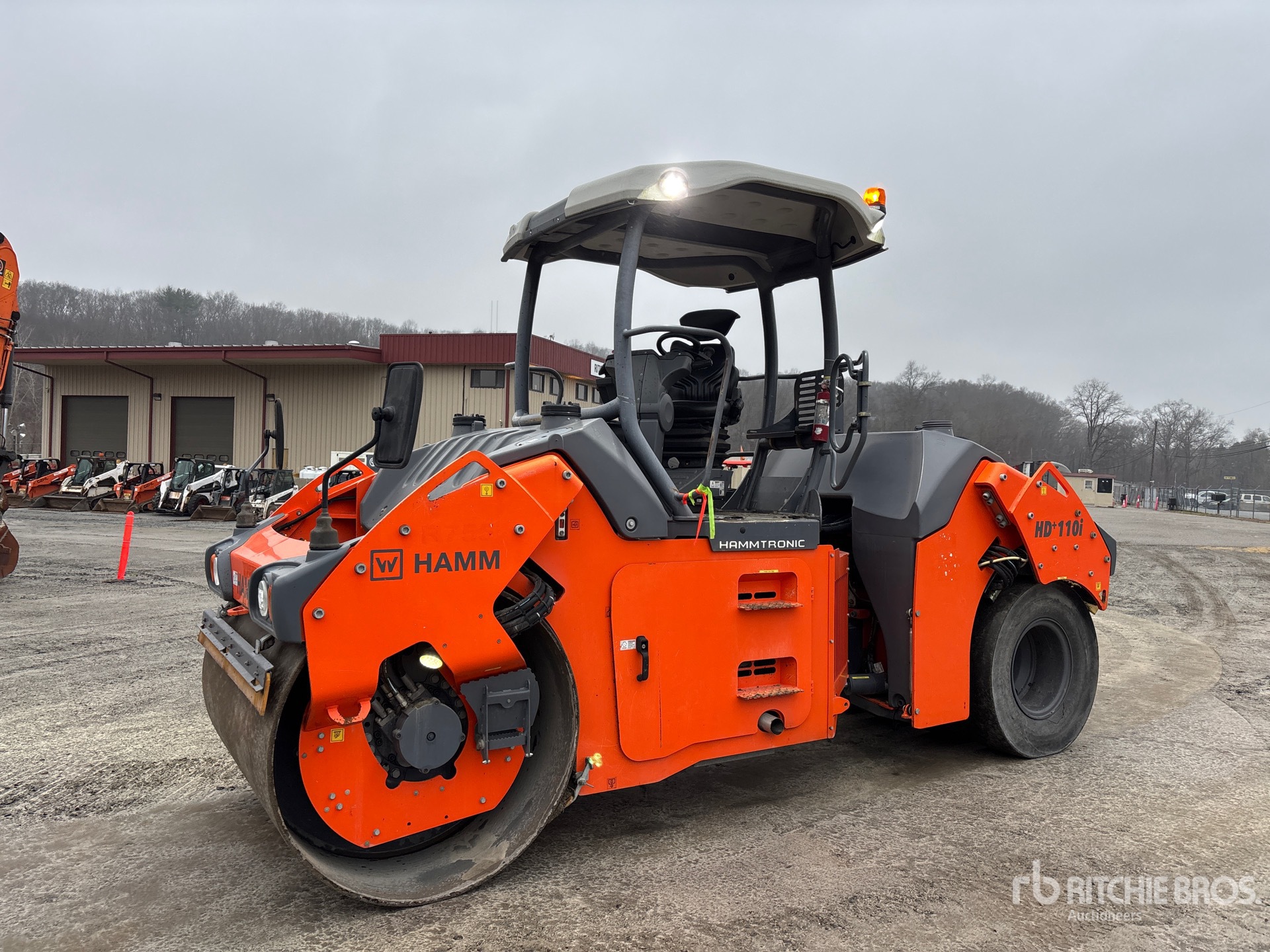 General Appearance with Featured Photo