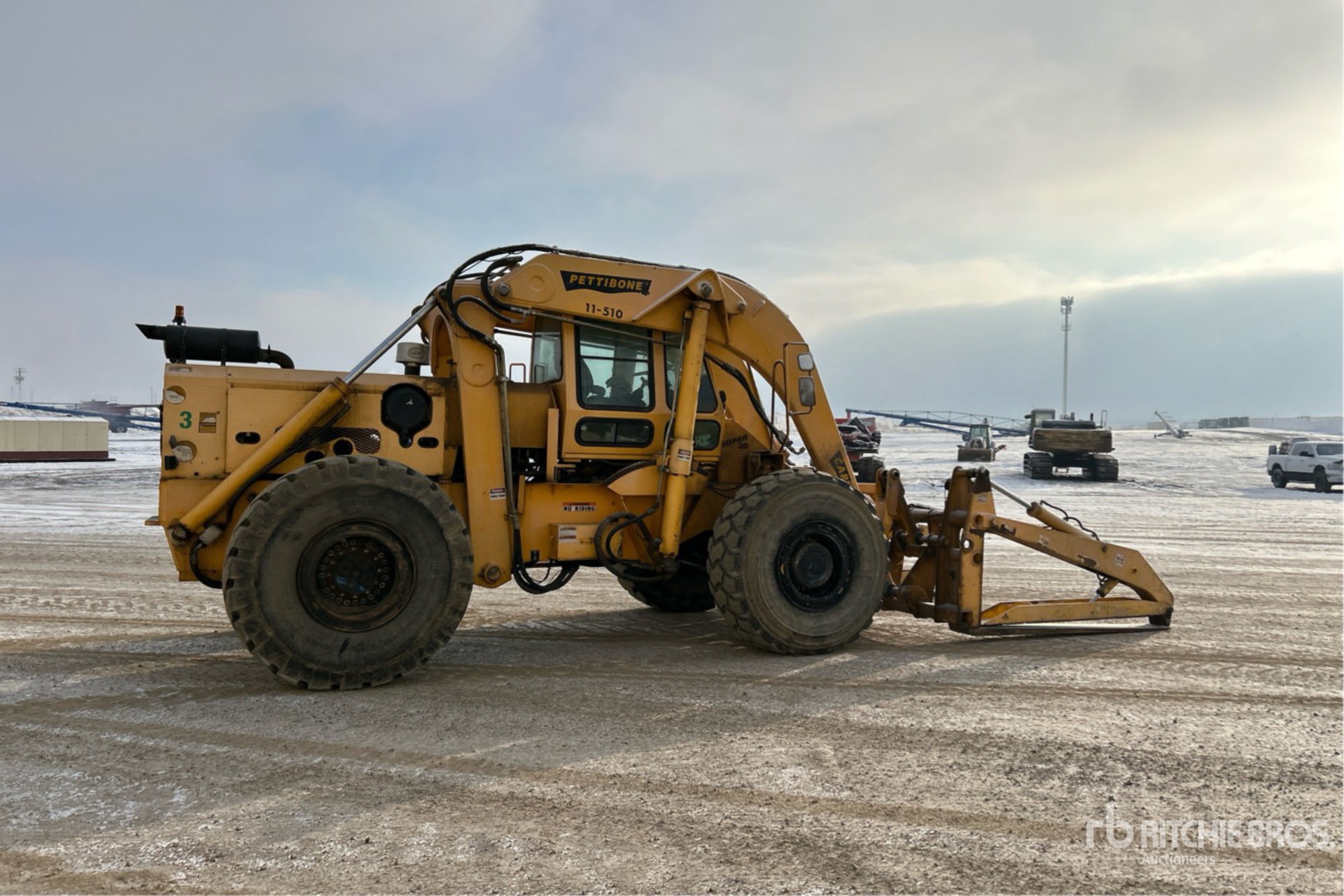 General Appearance with Picture, Right Rear Corner