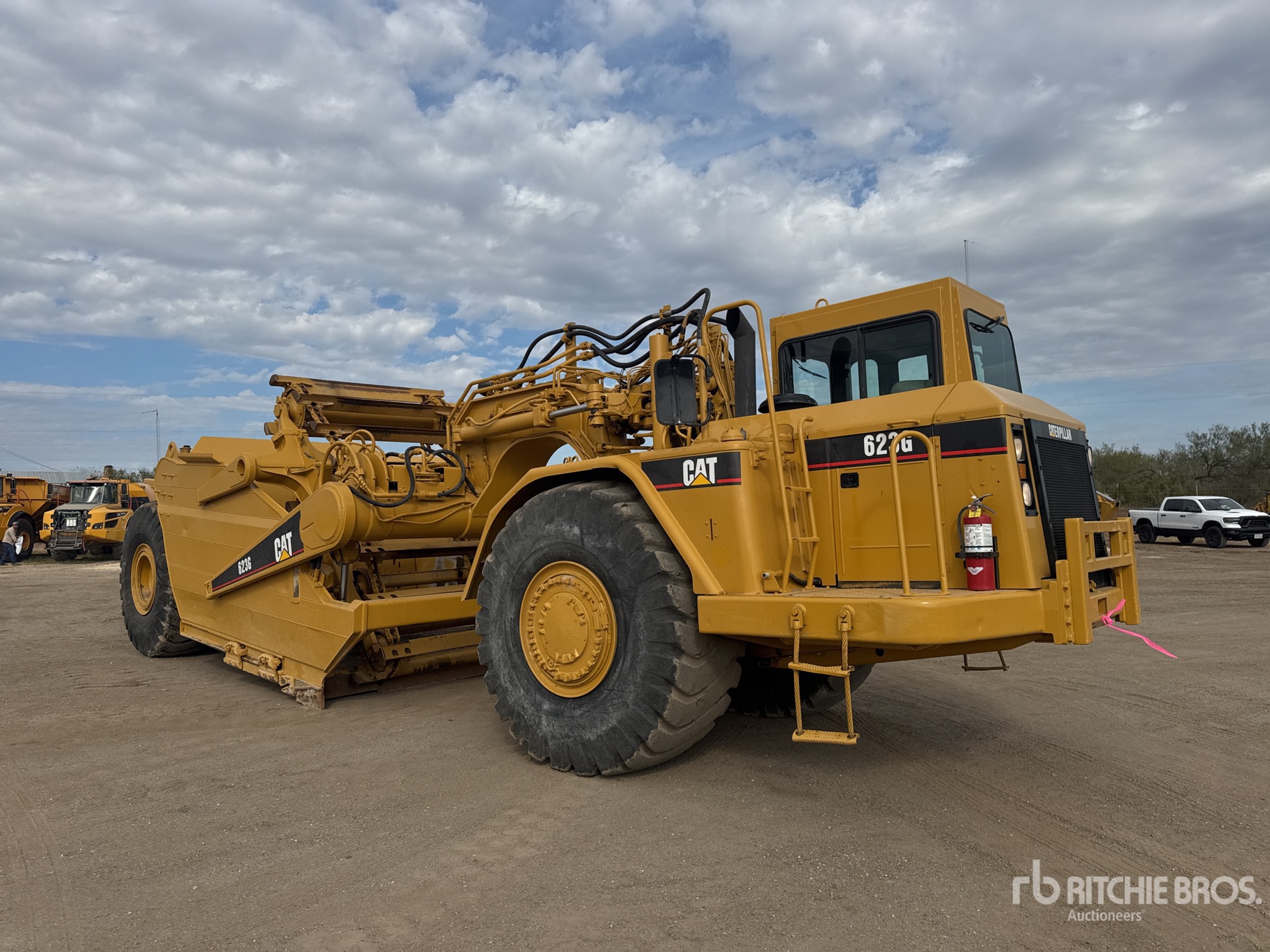 General Appearance with Imagen: esquina delantera derecha