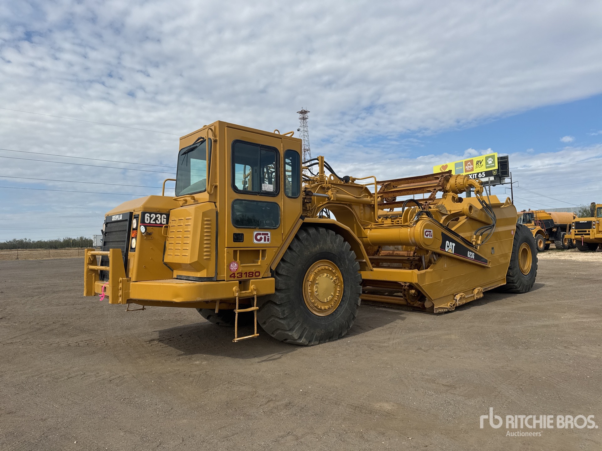 General Appearance with Featured Photo