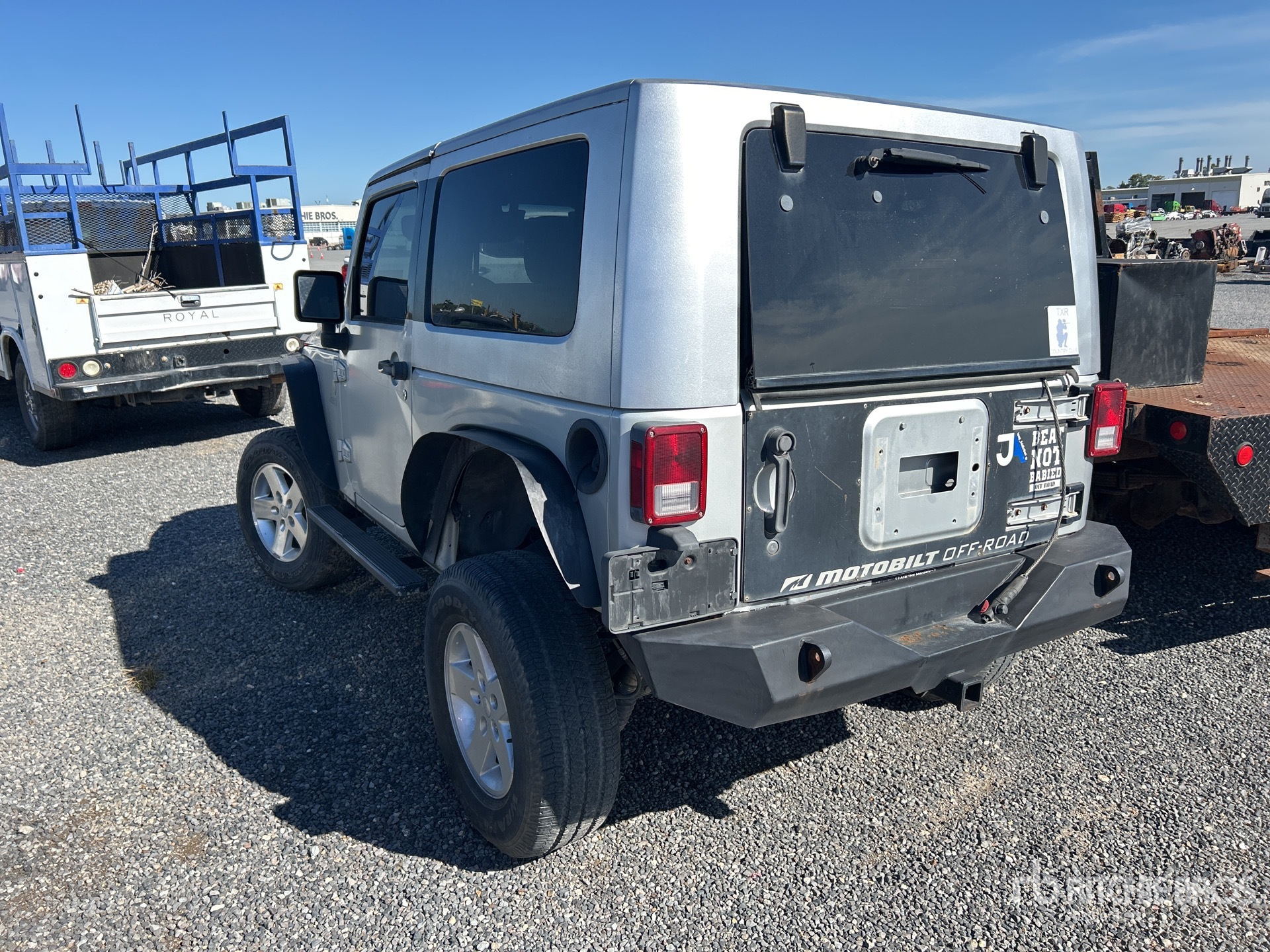 General Appearance with Picture, Left Rear Corner