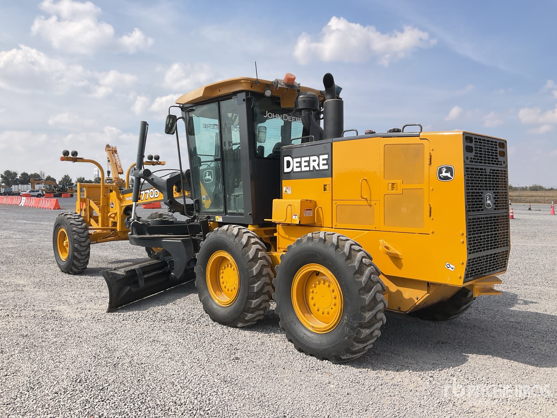 General Appearance with Imagen: esquina trasera izquierda