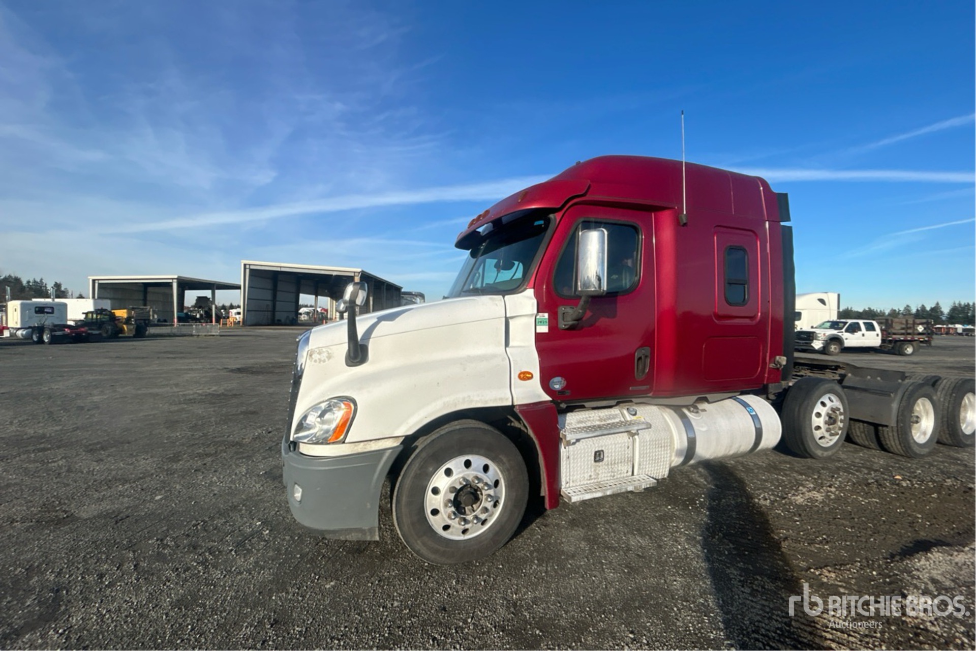 General Appearance with Bild, Ecke vorne links