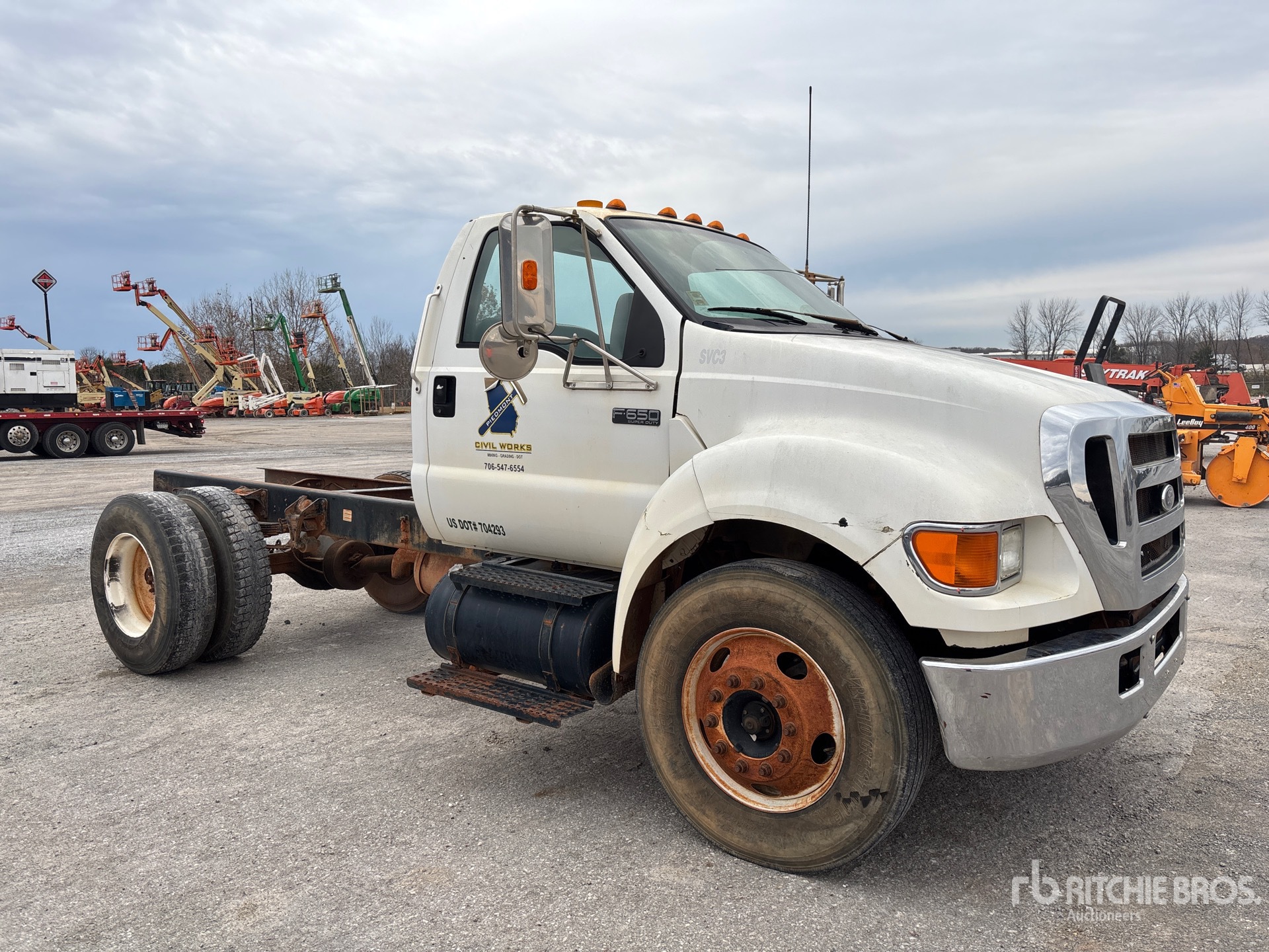 General Appearance with Picture, Right Front Corner