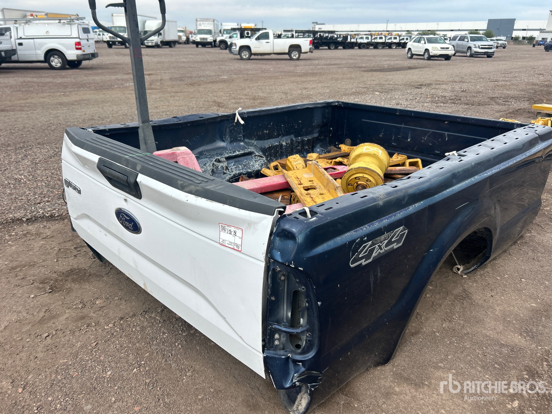 General Appearance with Picture, Right Front Corner