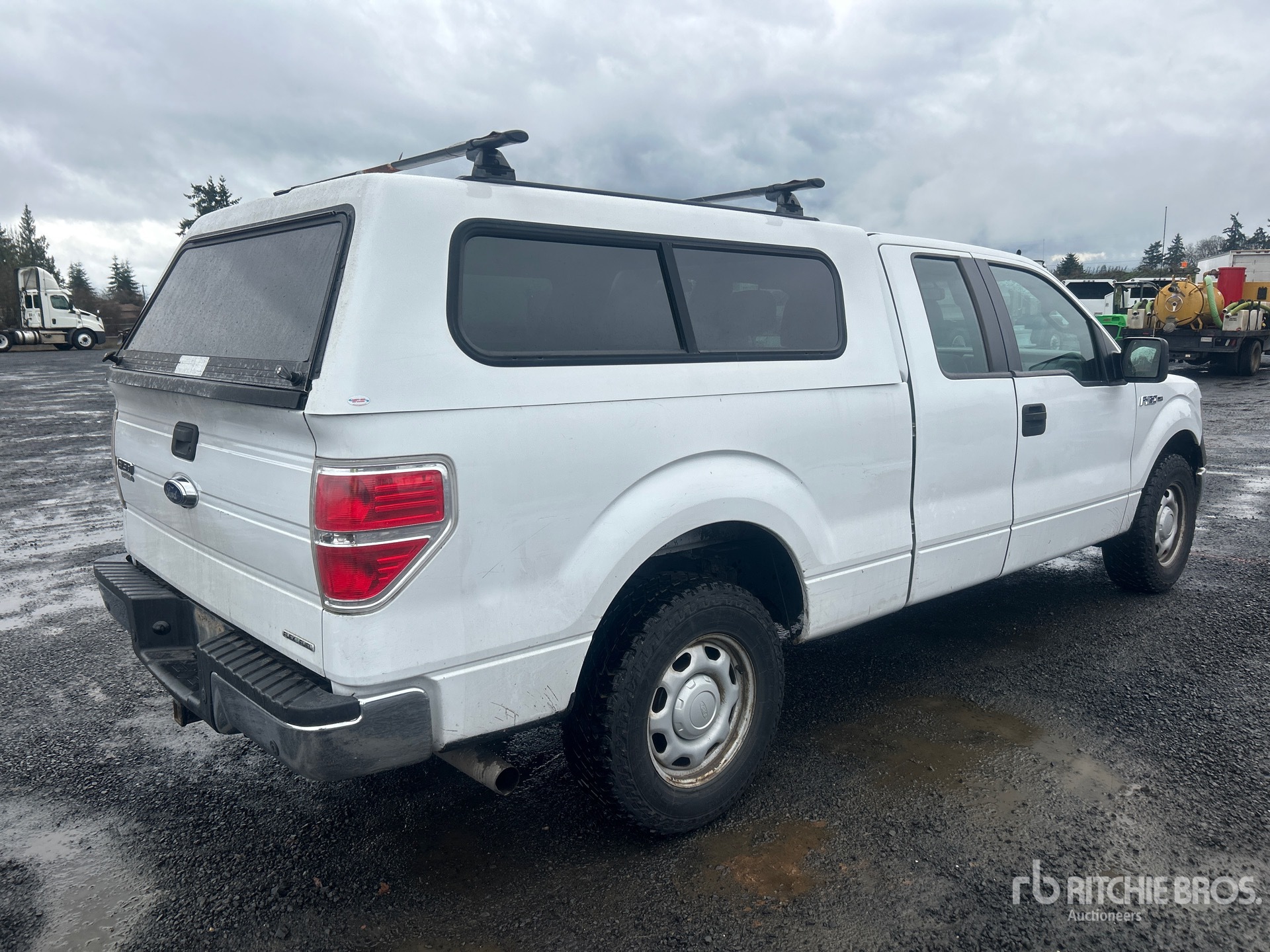 General Appearance with Picture, Right Rear Corner