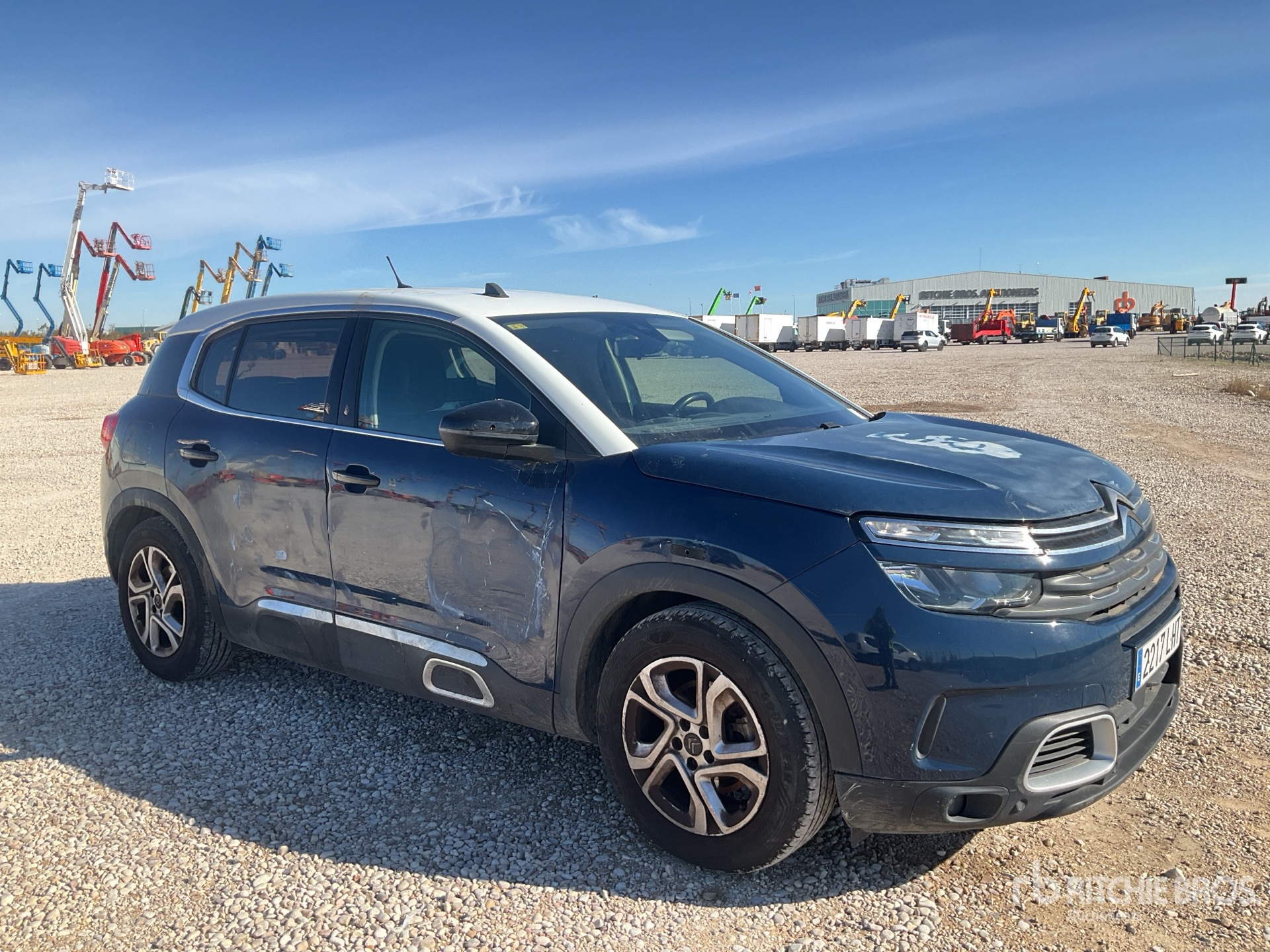 General Appearance with Picture, Right Front Corner