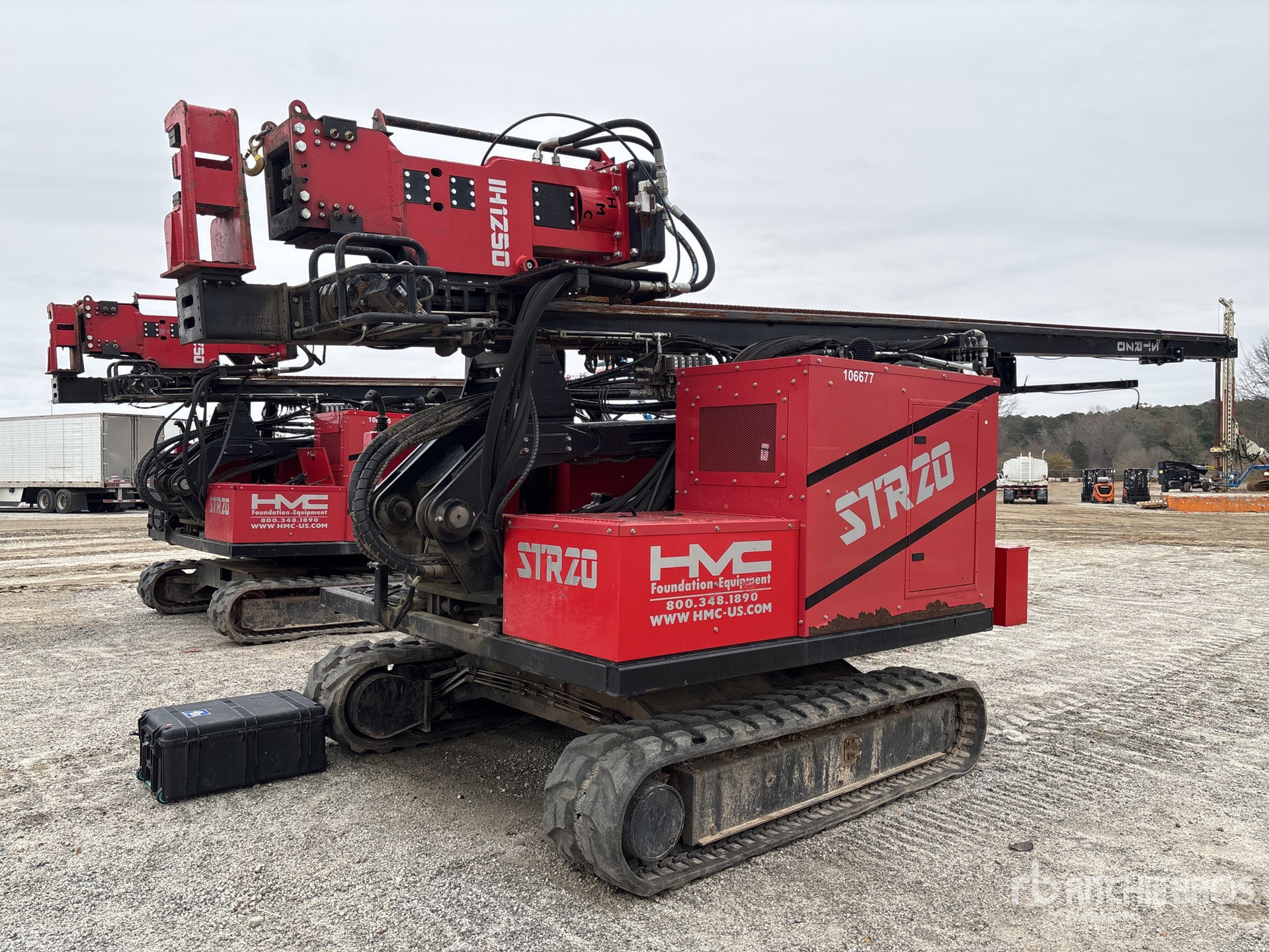 General Appearance with Bild, Ecke vorne links