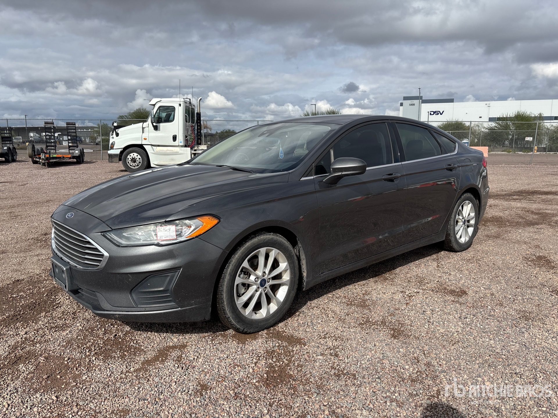 General Appearance with Image, coin avant gauche