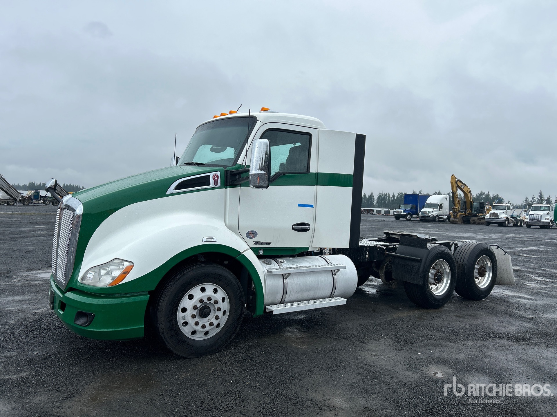 General Appearance with Picture, Left Front Corner