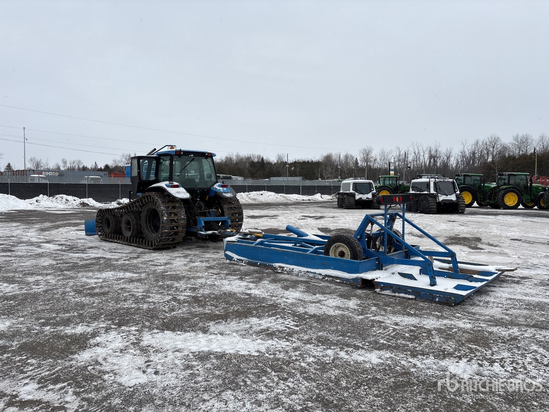 General Appearance with Bild, Ecke hinten links