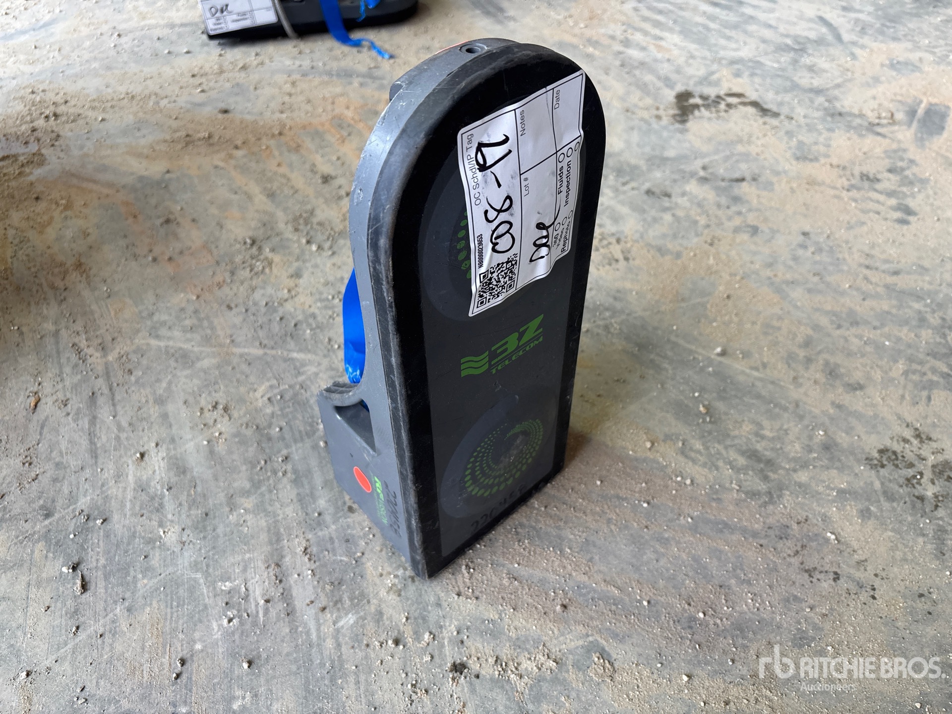 General Appearance with Image, coin avant gauche