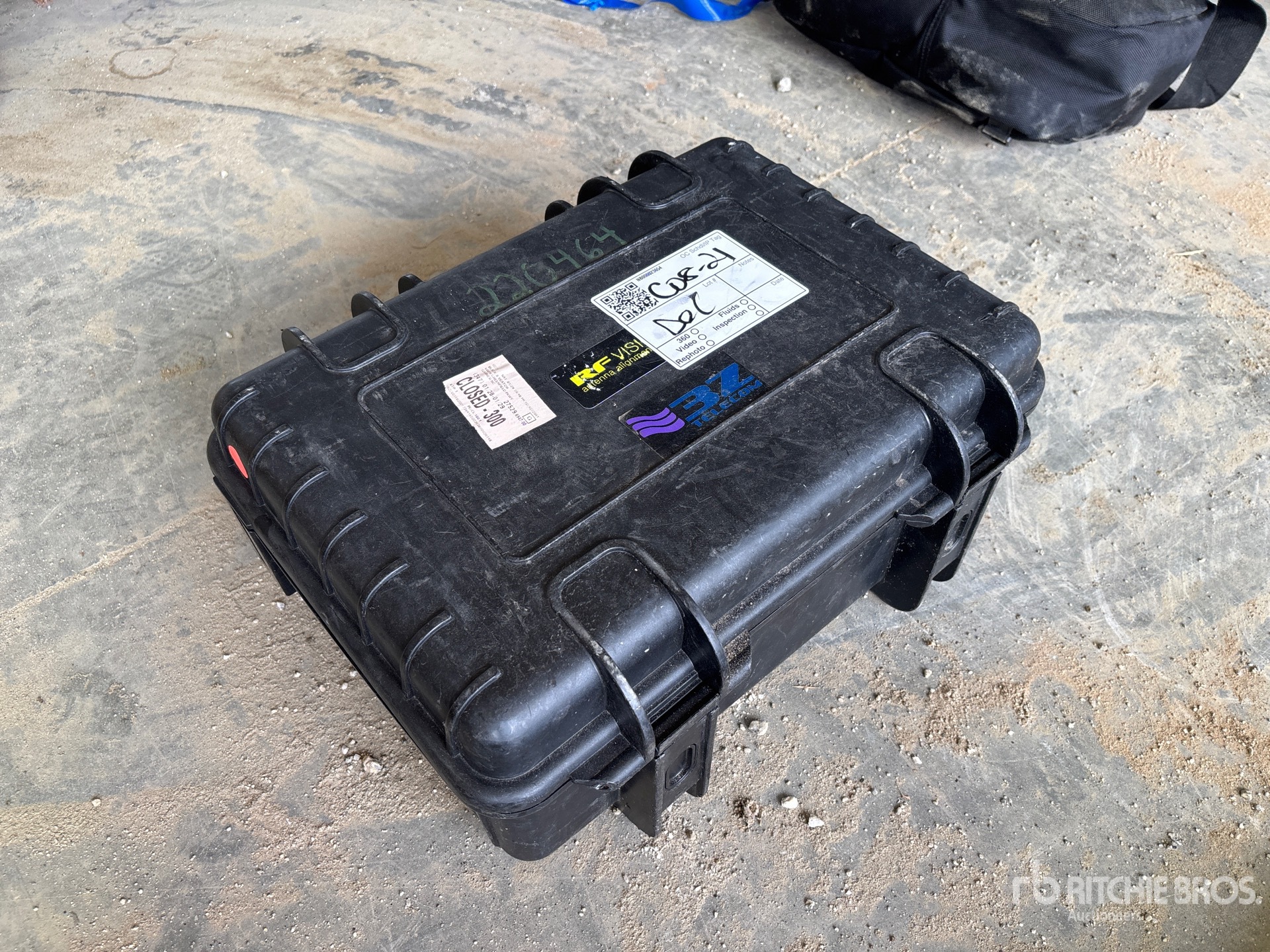 General Appearance with Image, coin avant gauche