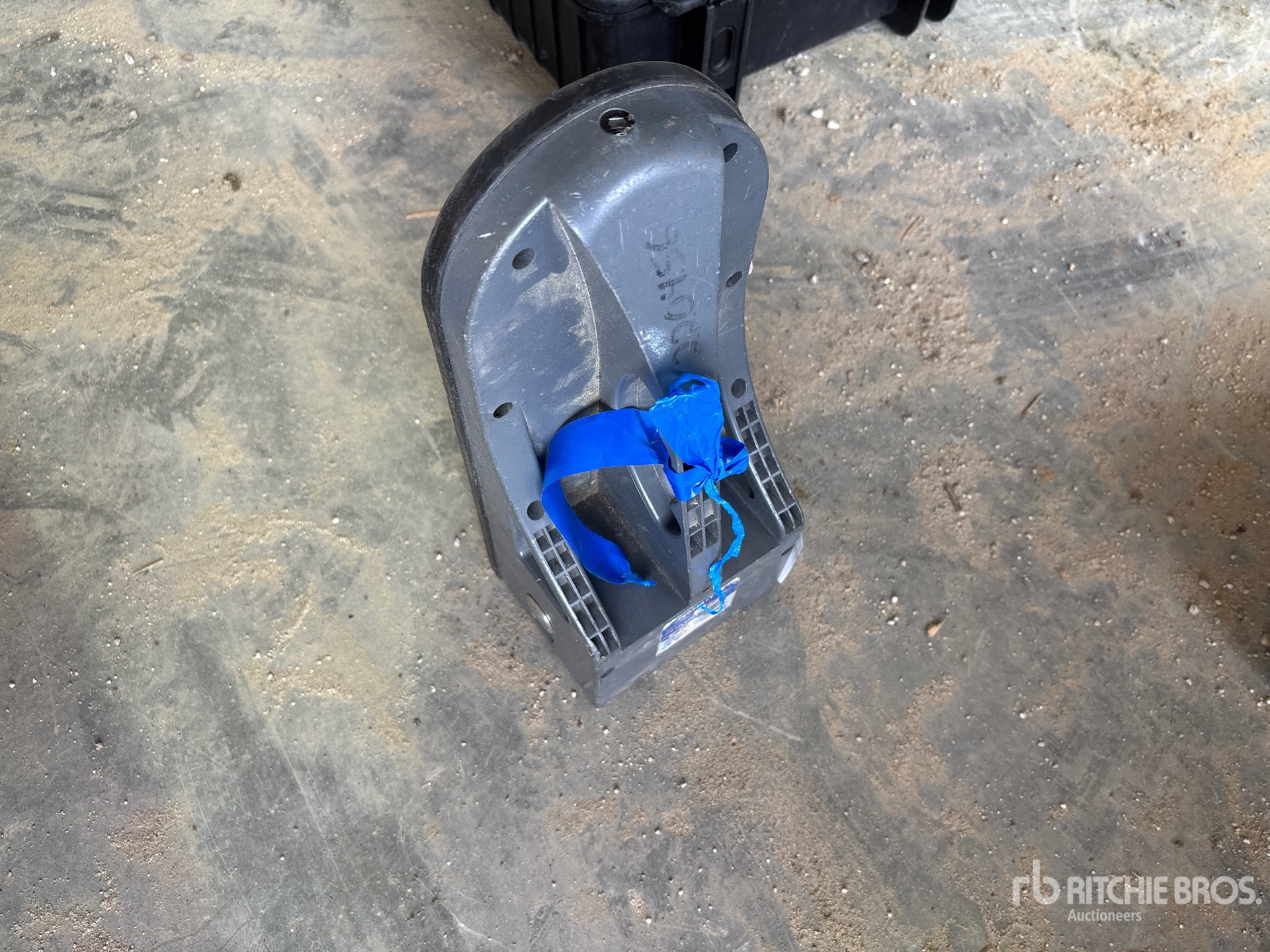 General Appearance with Image, coin avant gauche