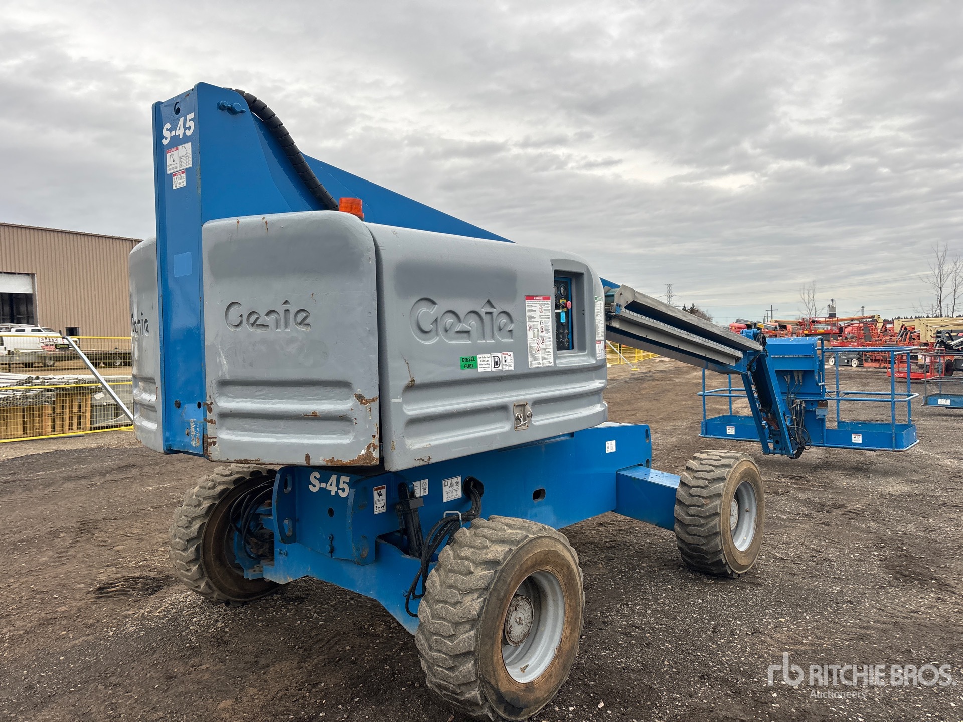 General Appearance with Picture, Right Rear Corner