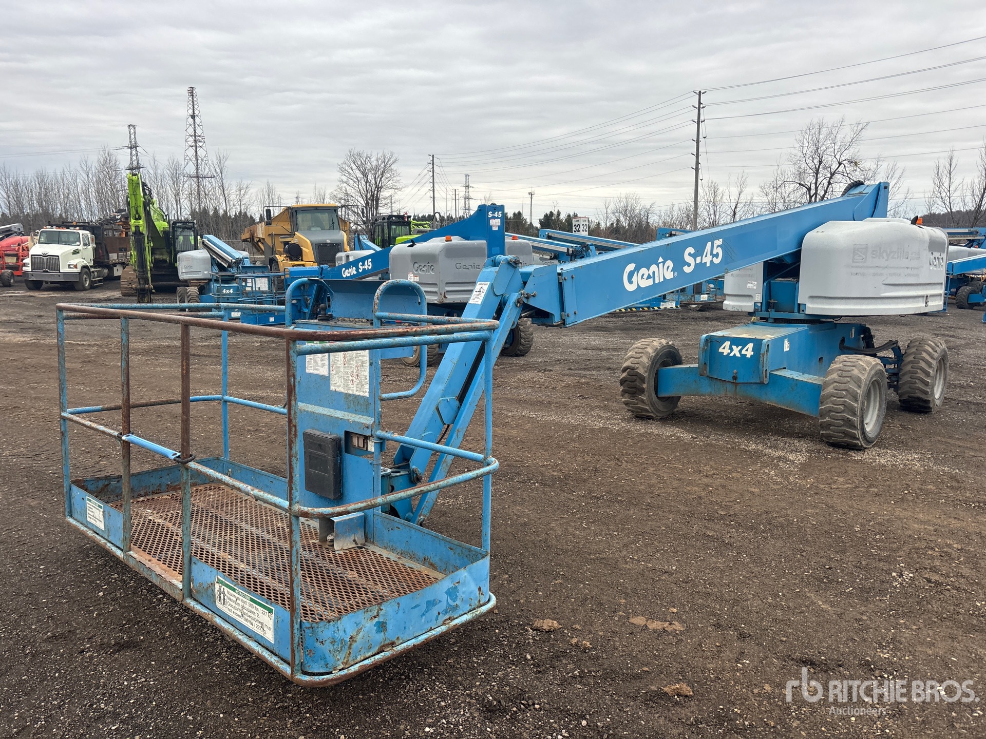 General Appearance with Picture, Left Front Corner