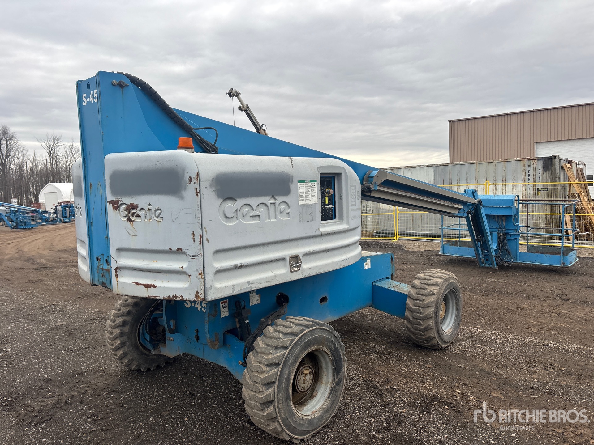 General Appearance with Picture, Right Rear Corner