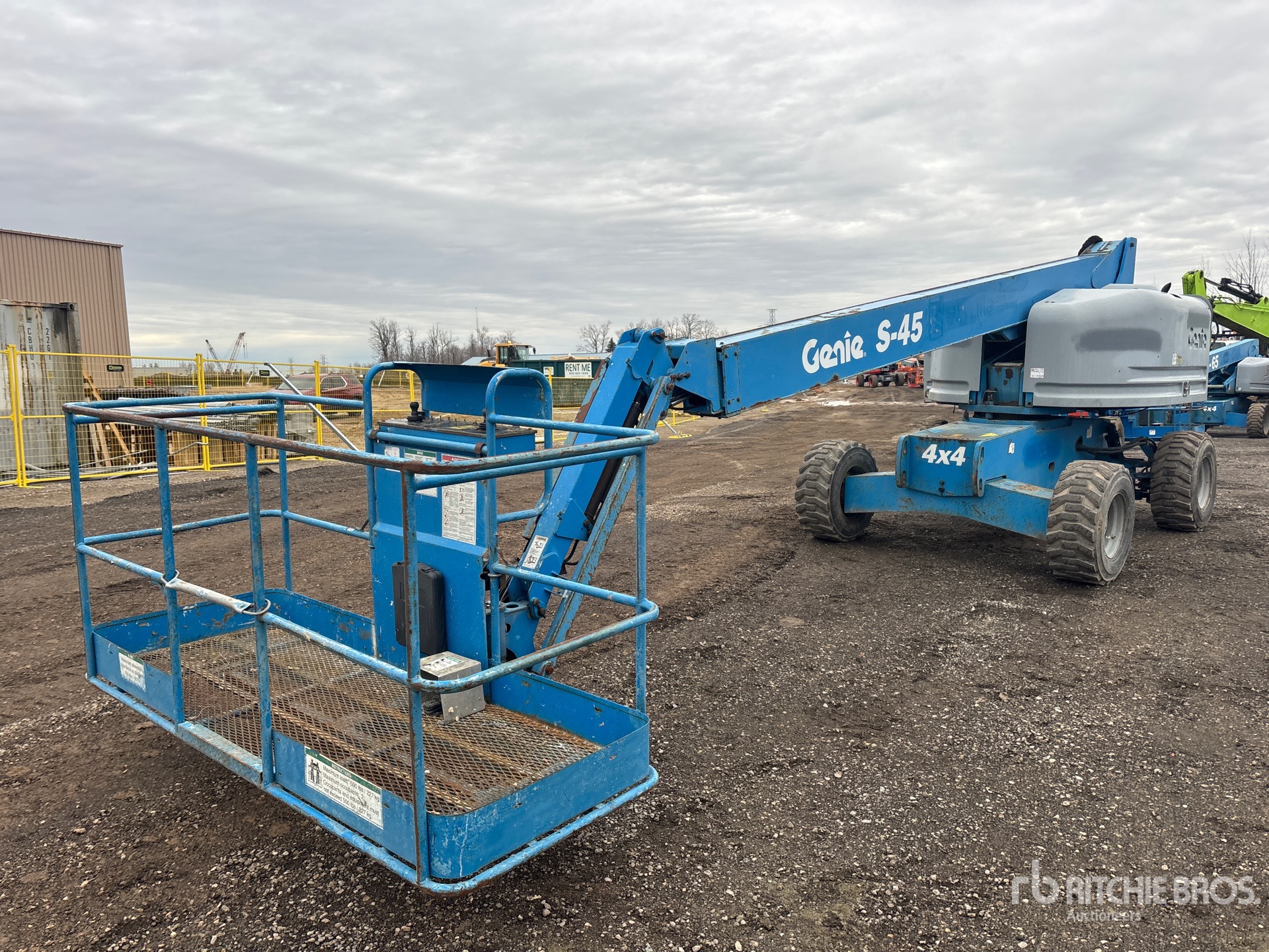 General Appearance with Picture, Left Front Corner