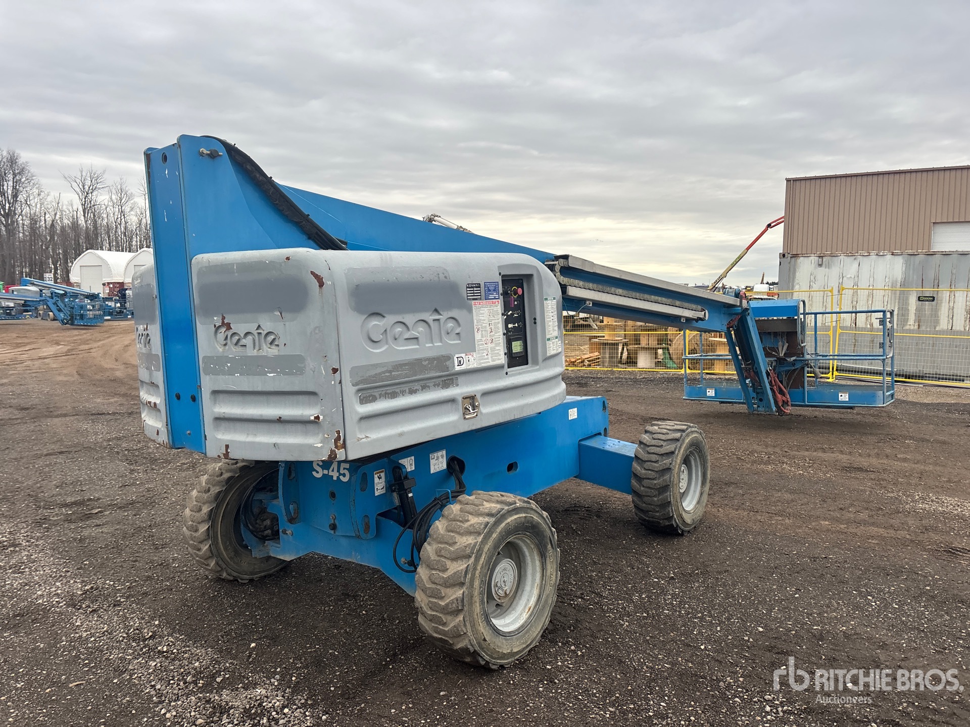 General Appearance with Picture, Right Rear Corner