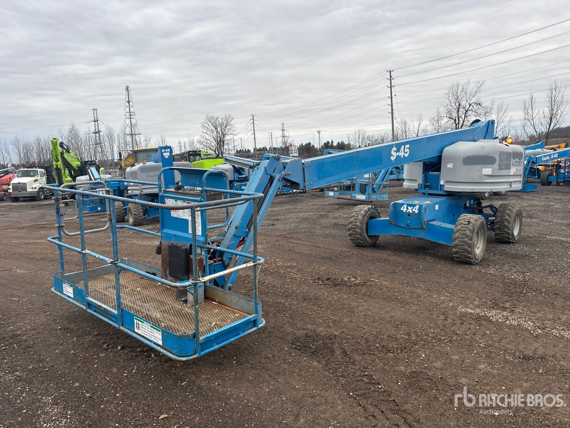 General Appearance with Picture, Left Front Corner