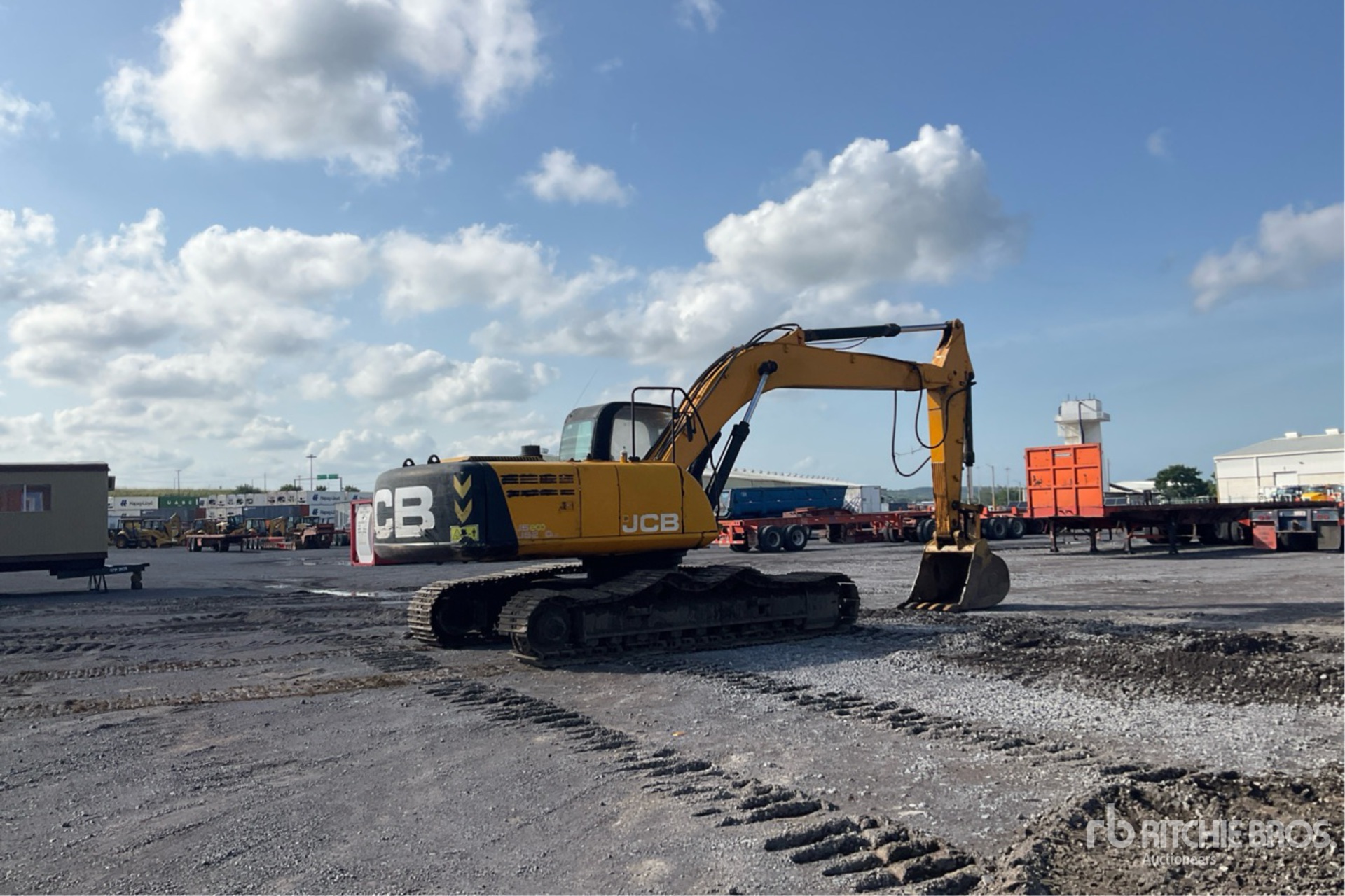 Aspect général with Image, coin arrière droit