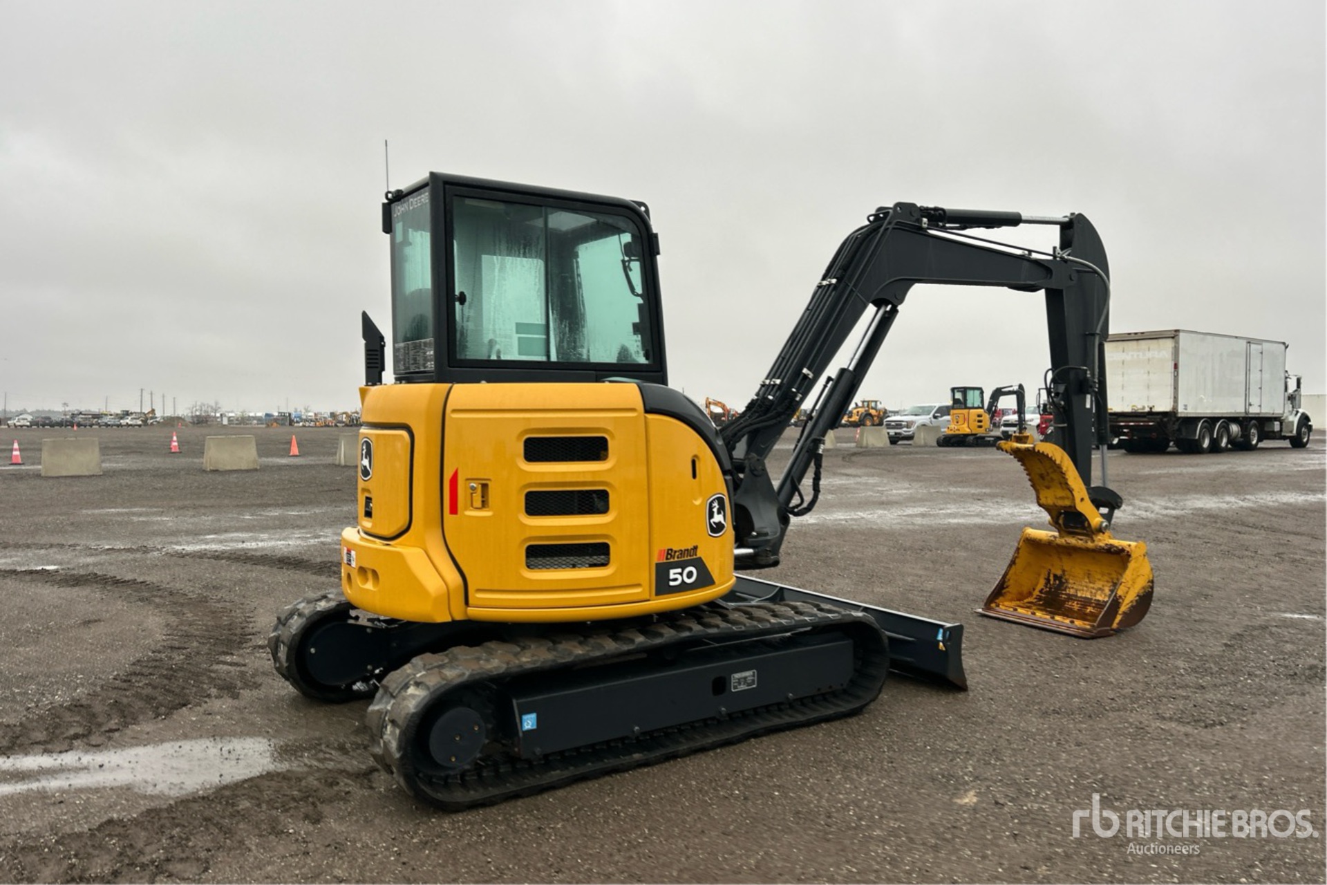 General Appearance with Imagen: esquina trasera derecha