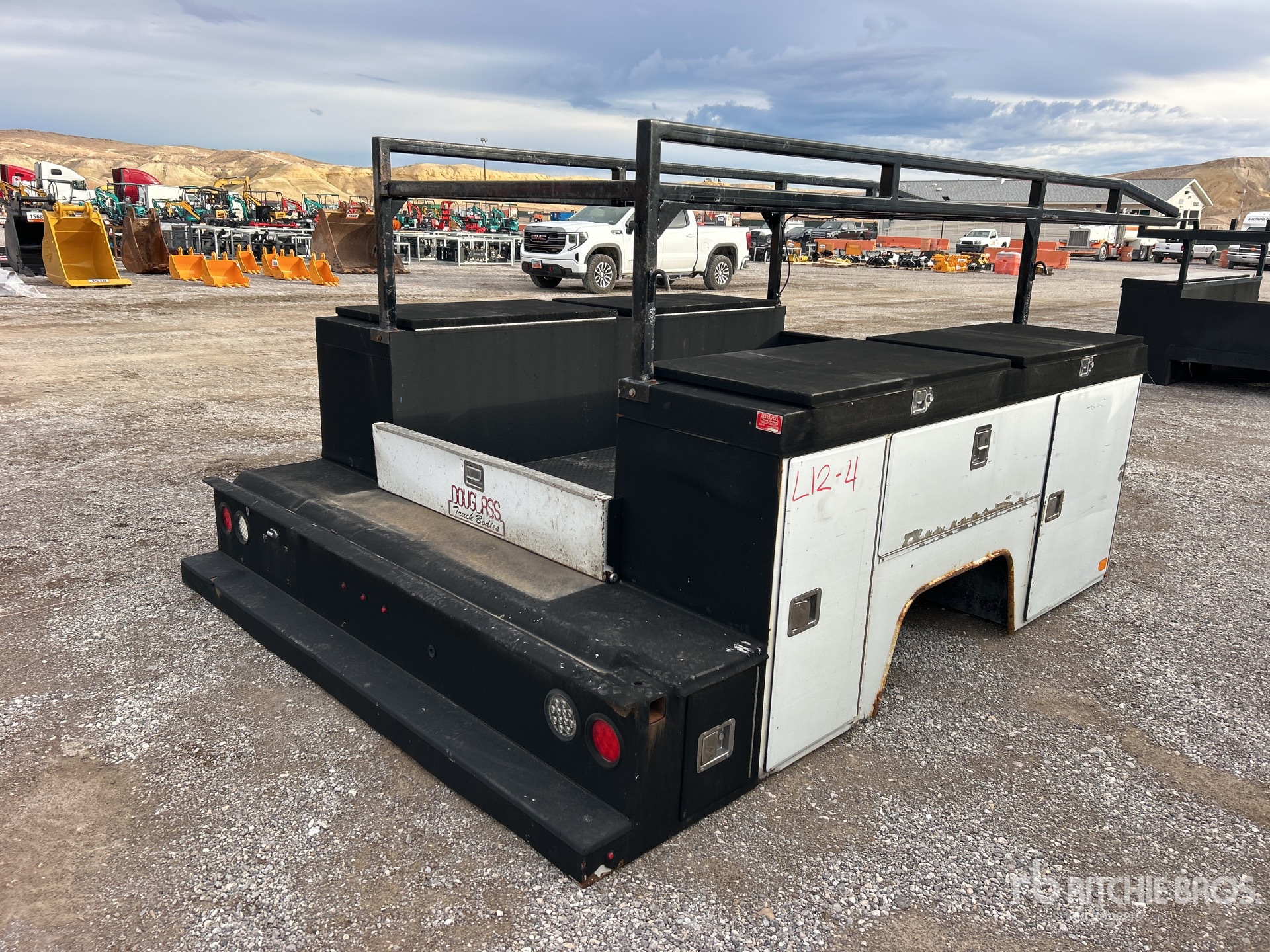 General Appearance with Imagen: esquina trasera derecha