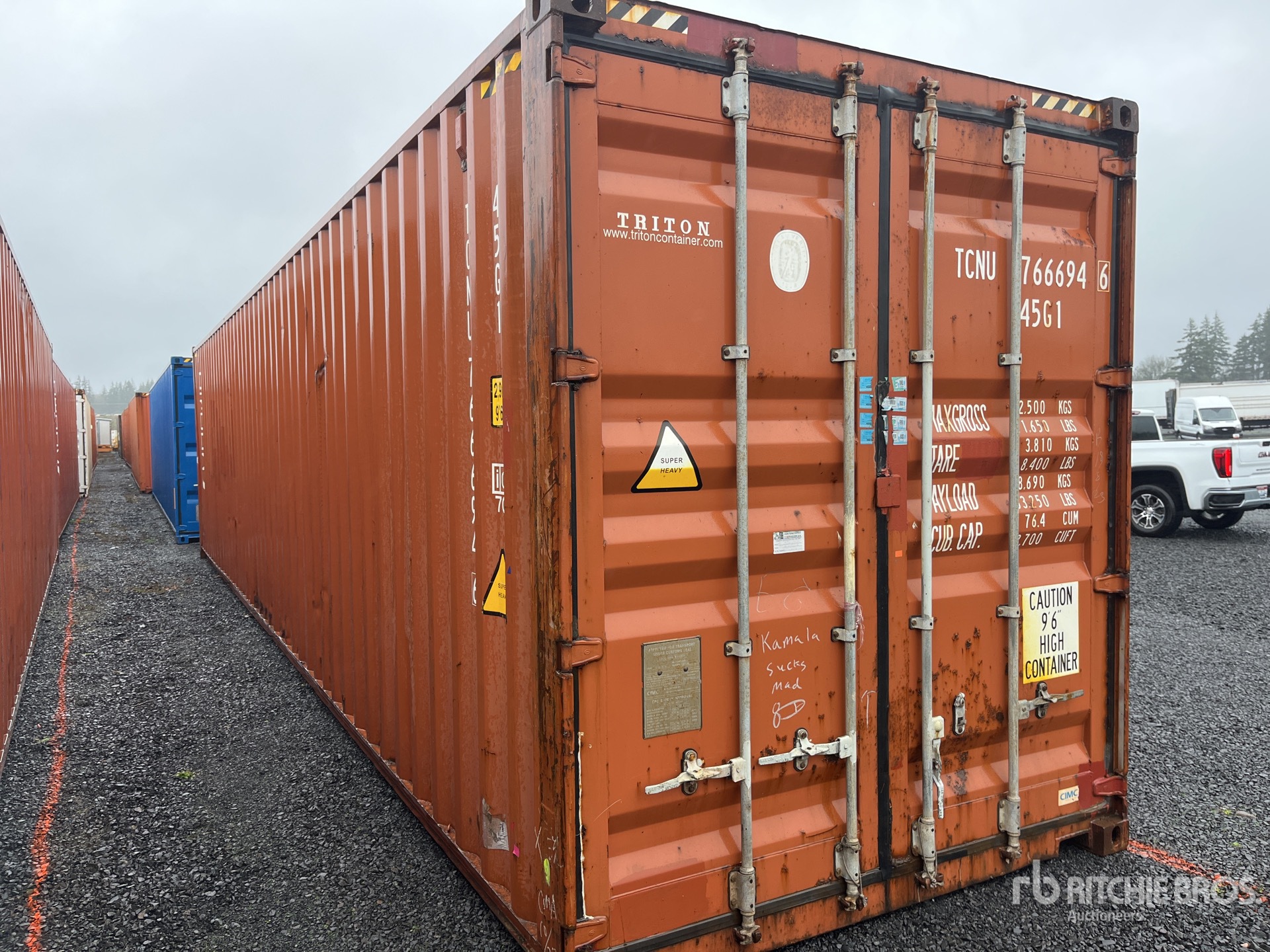 Aspect général with Image, coin avant droit