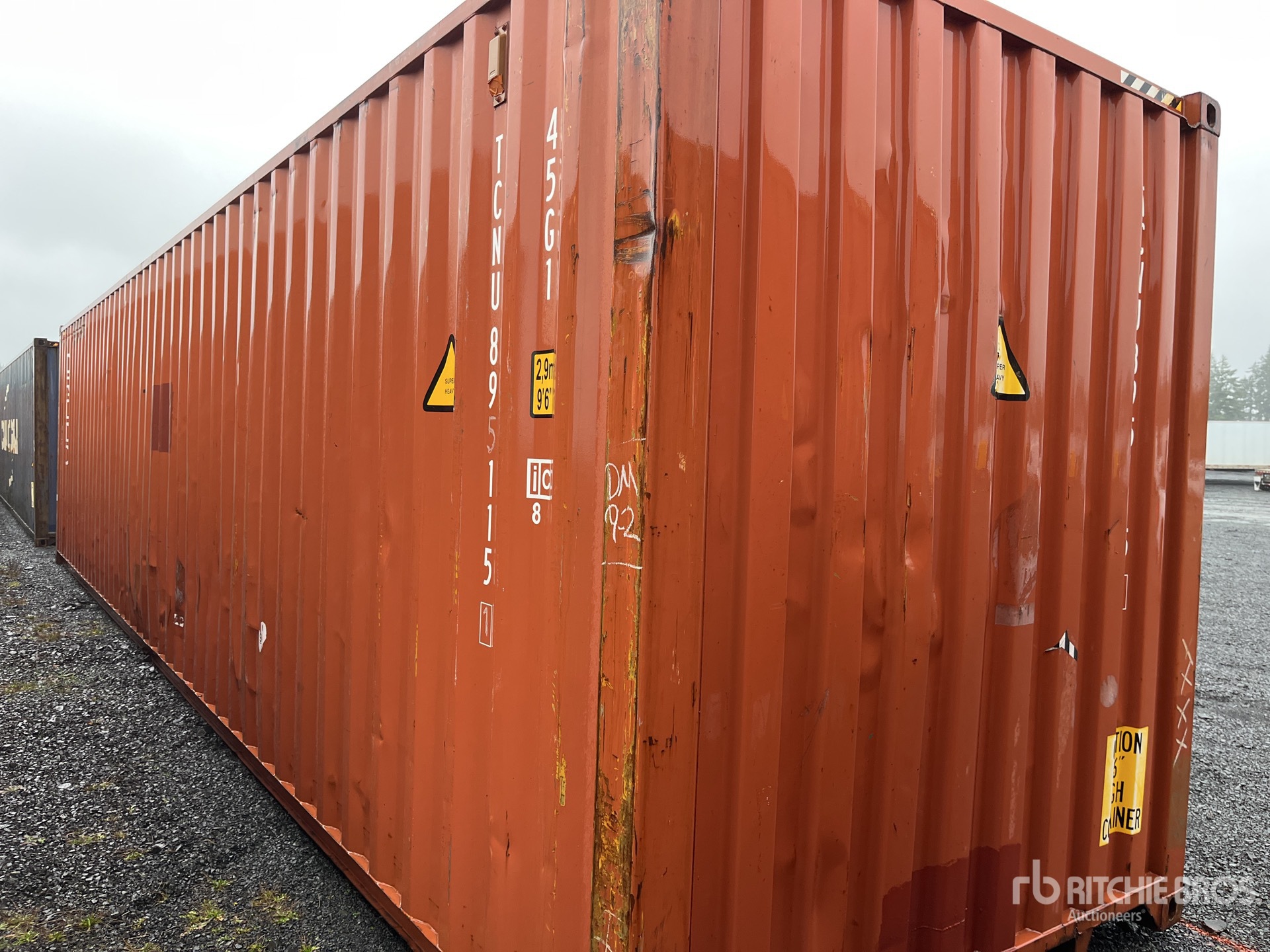 Aspect général with Image, coin avant droit