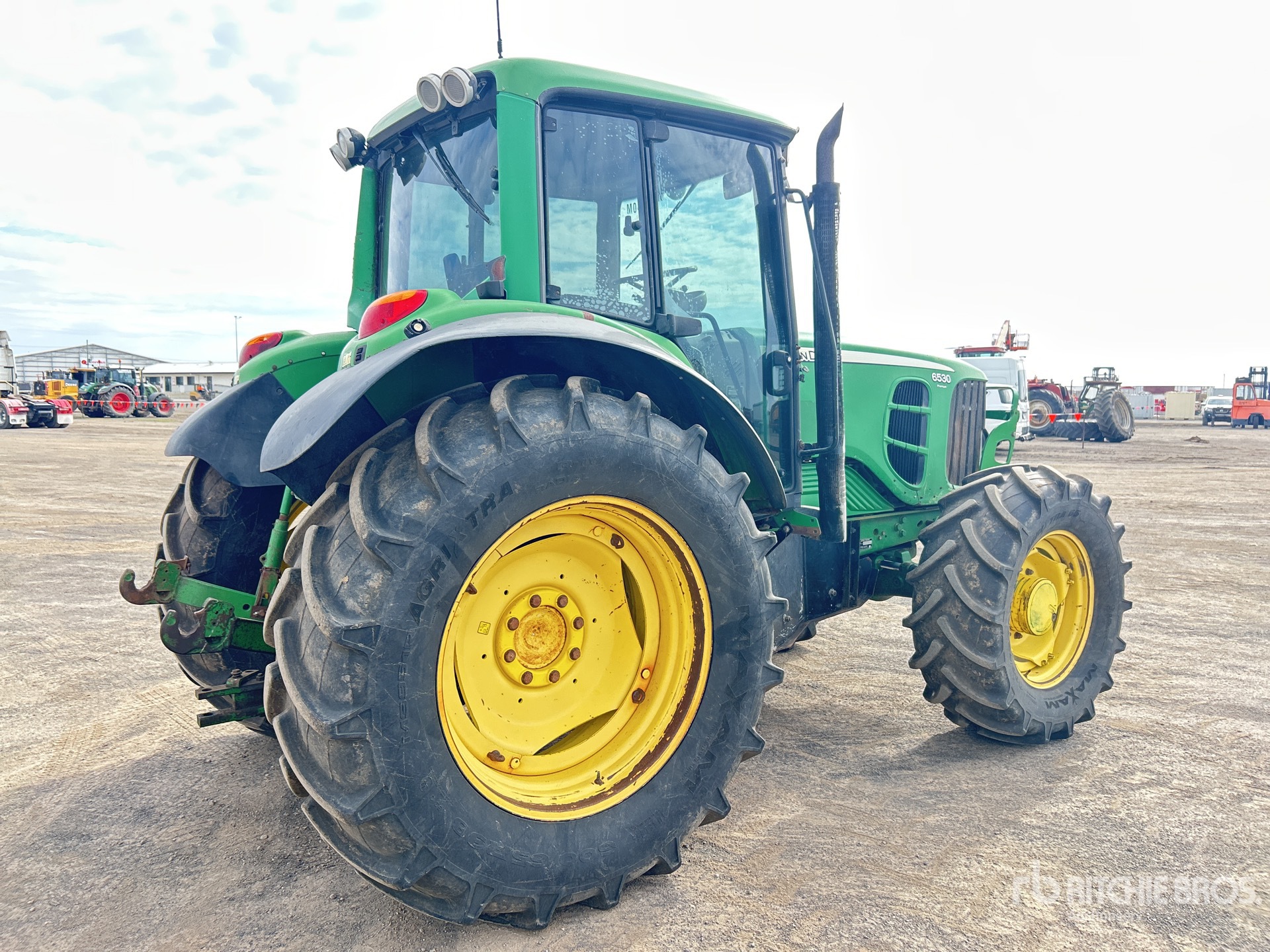 General Appearance with Picture, Right Rear Corner