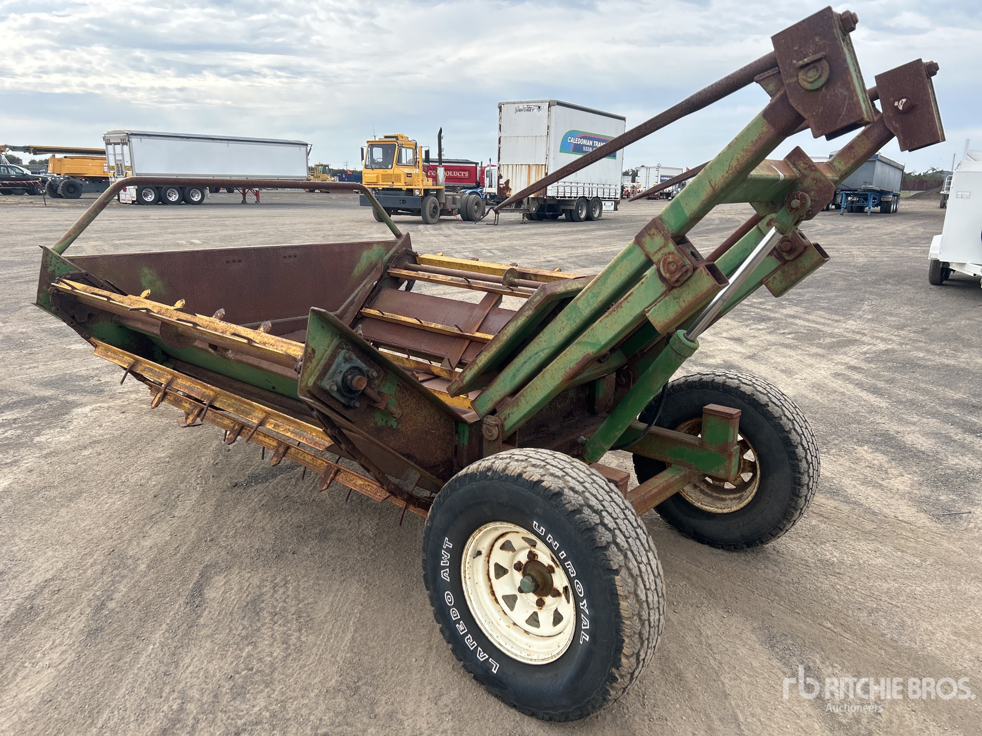 General Appearance with Picture, Left Rear Corner