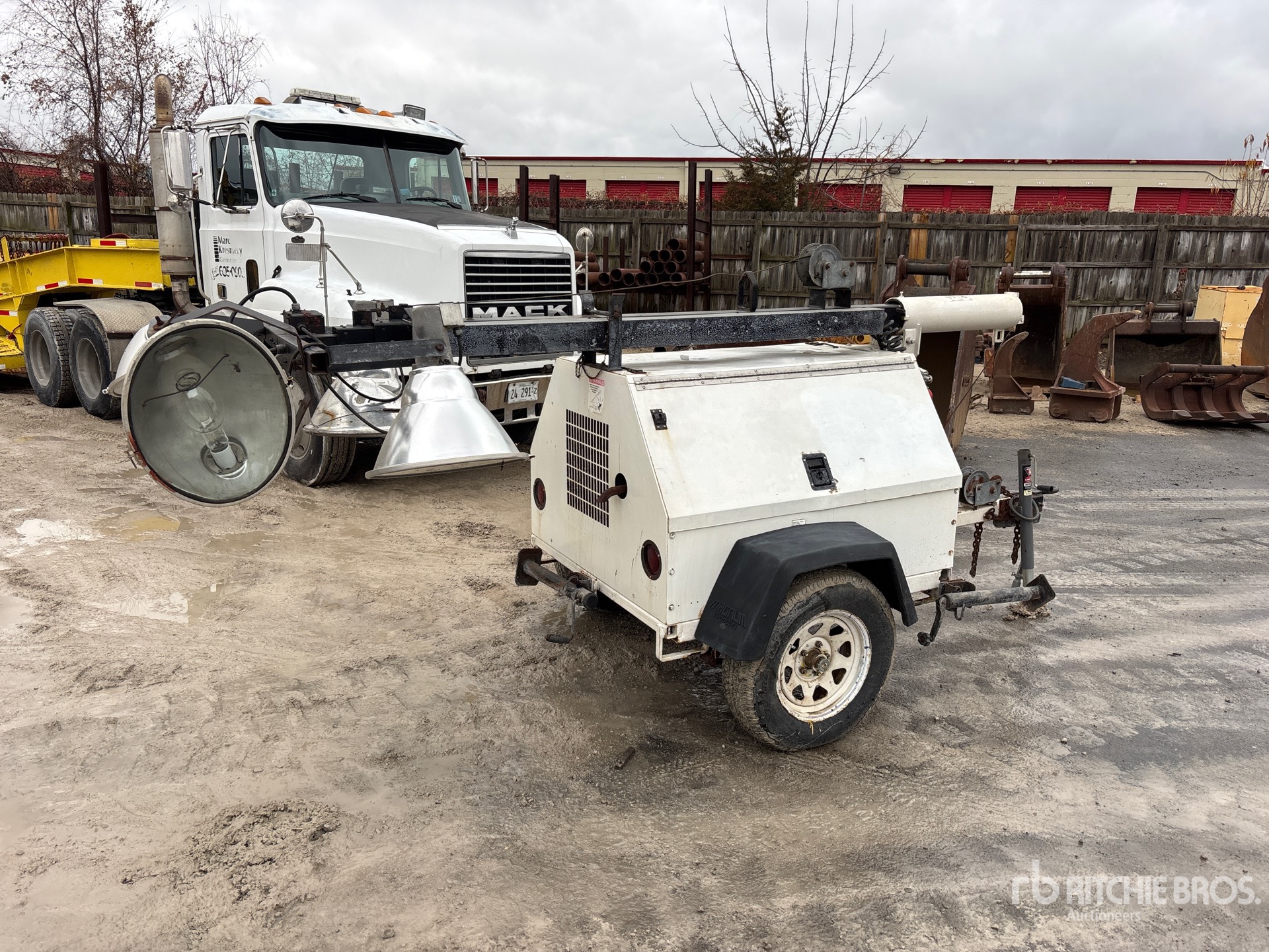 General Appearance with Picture, Right Rear Corner