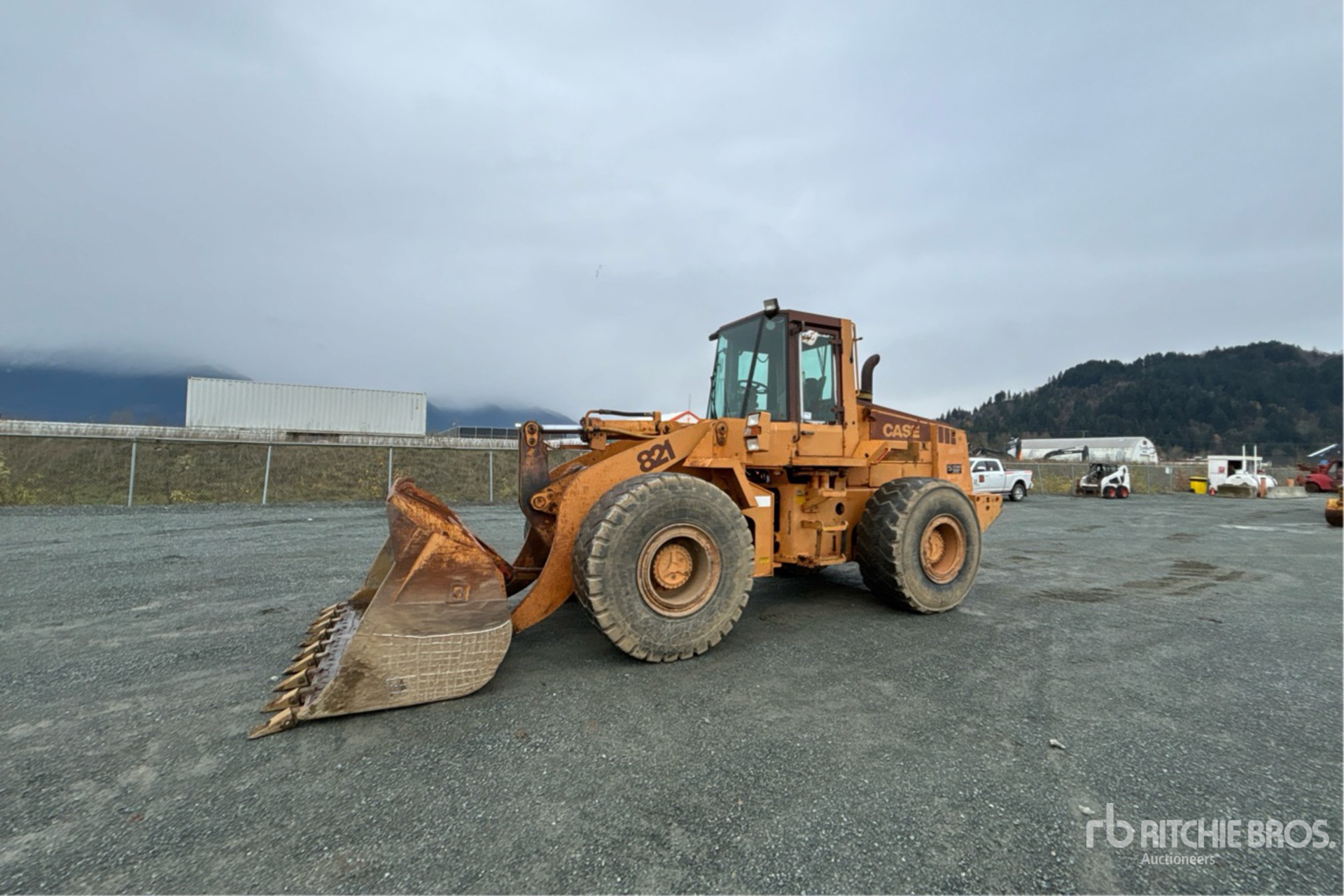 General Appearance with Picture, Left Front Corner