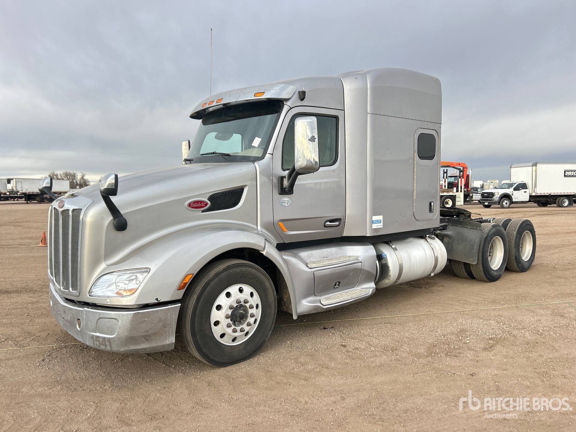 General Appearance with Picture, Left Front Corner