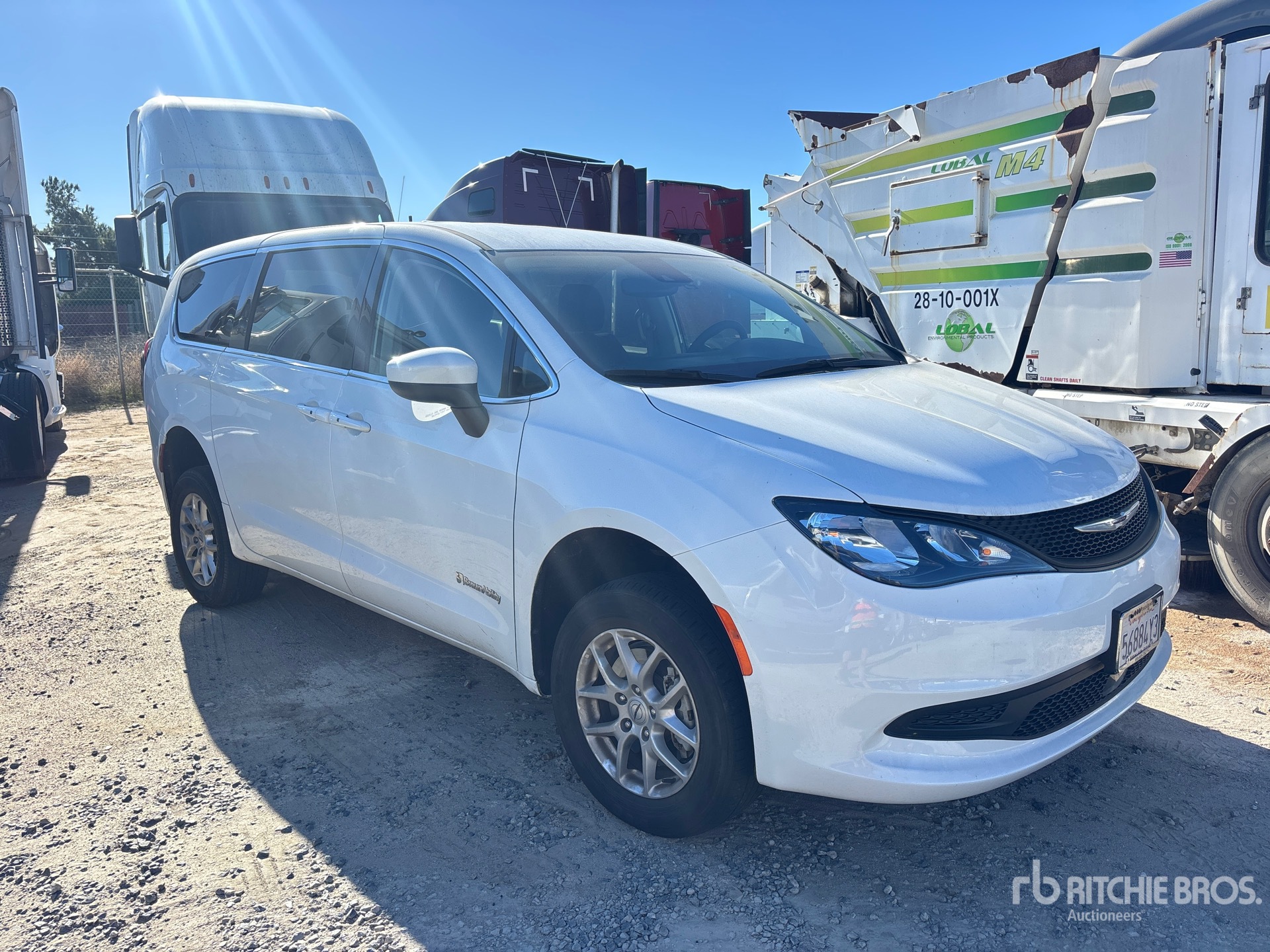 General Appearance with Picture, Right Front Corner