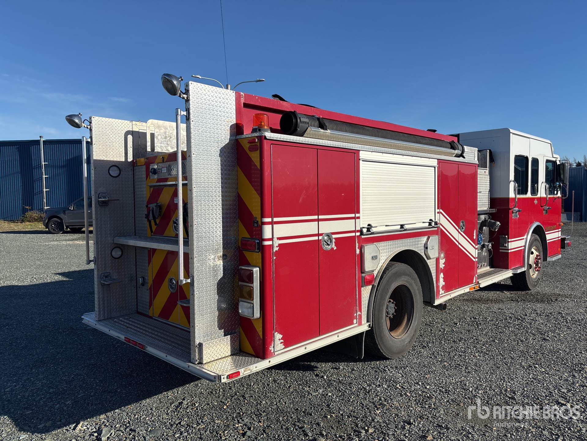 General Appearance with Picture, Right Rear Corner