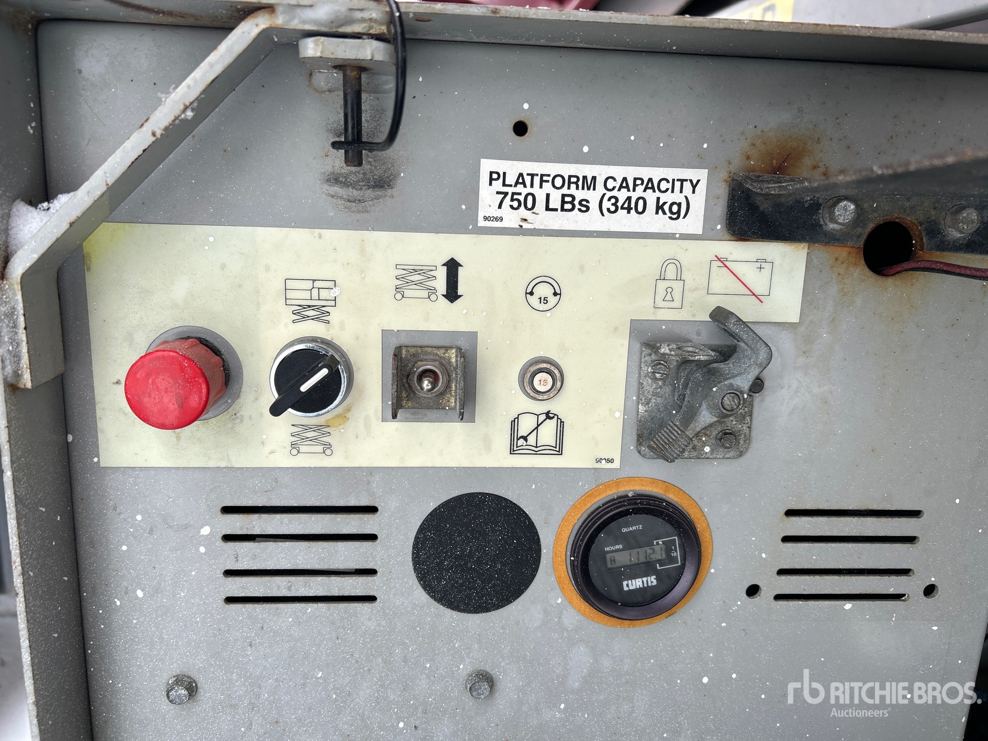 Poste de contrôle inférieur de base with