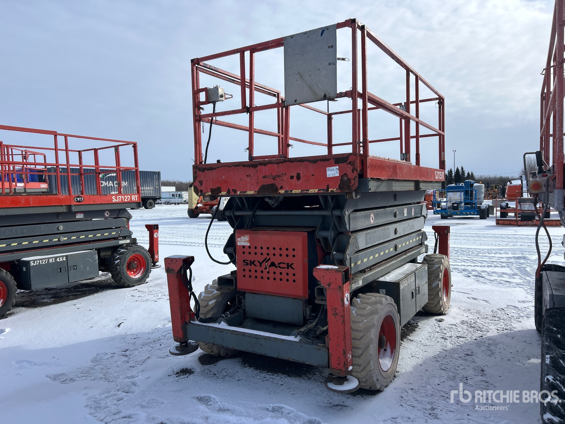 General Appearance with Foto, angolo anteriore sinistro