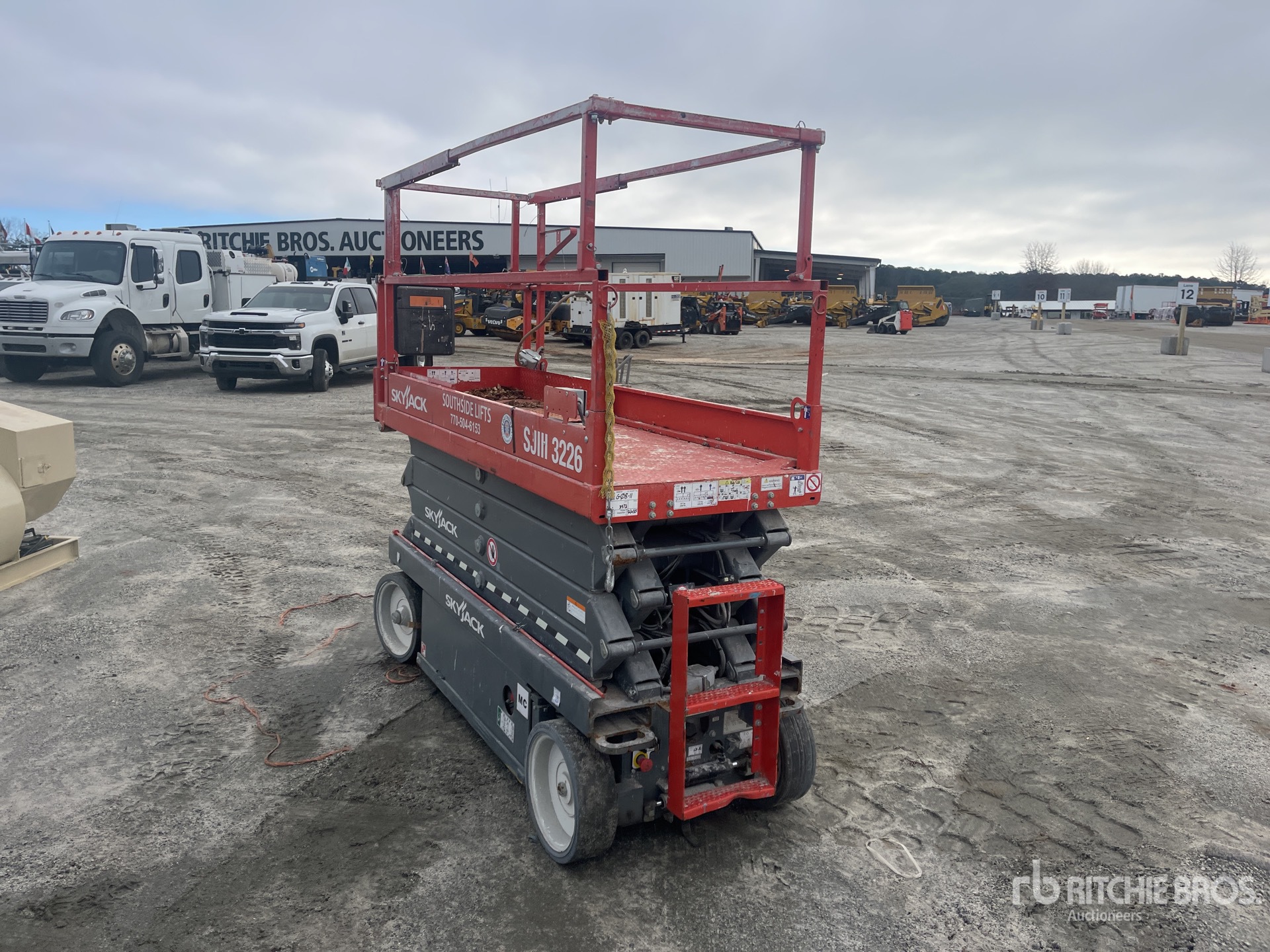 General Appearance with Picture, Left Rear Corner