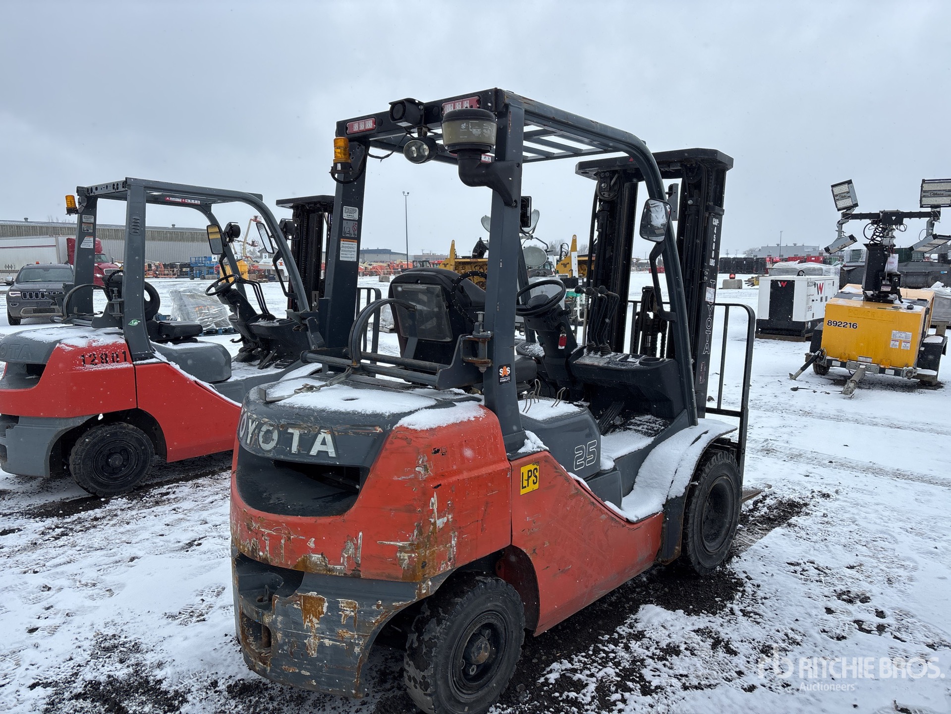 Aspect général with Image, coin arrière droit