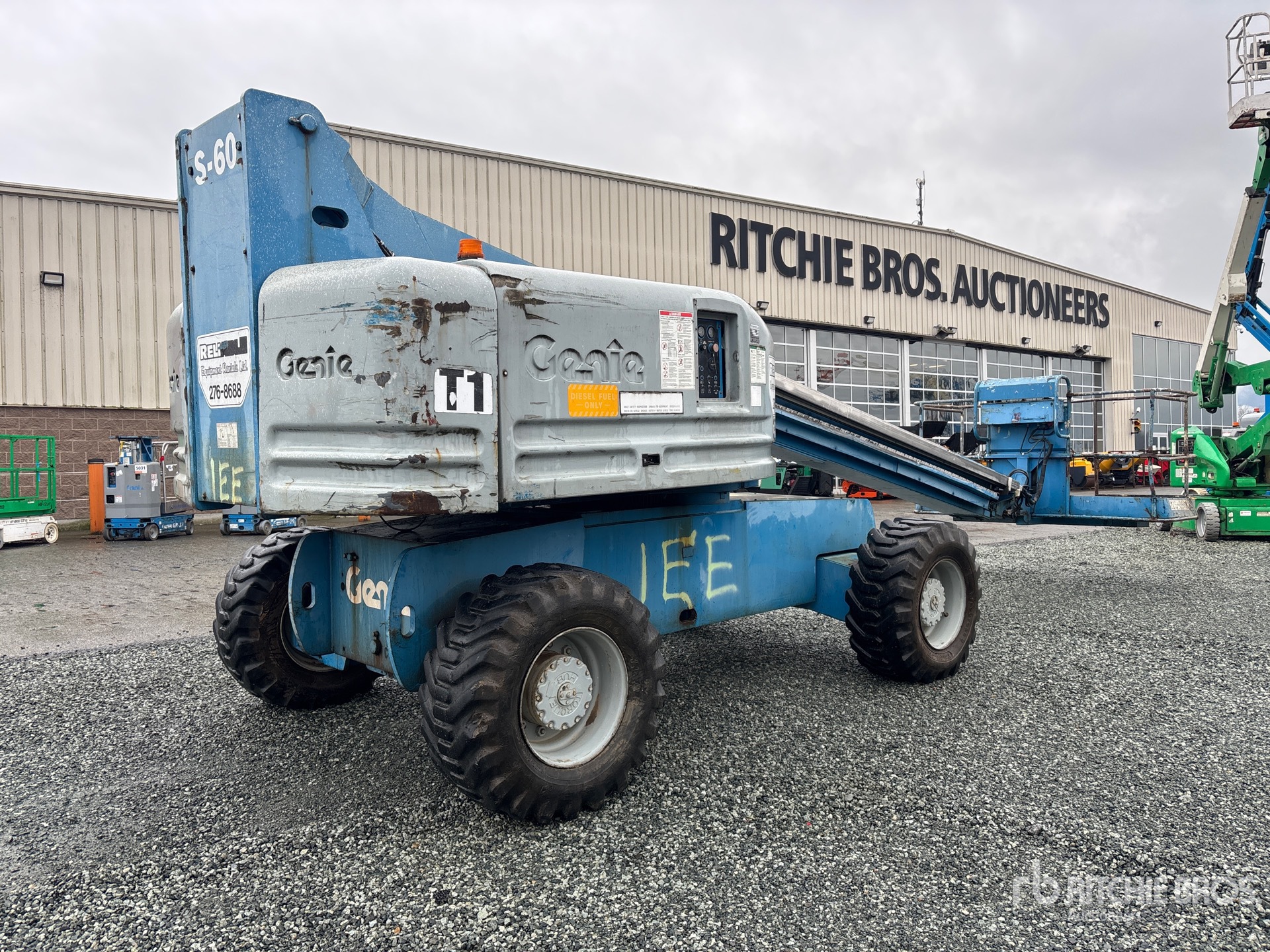 General Appearance with Picture, Right Rear Corner