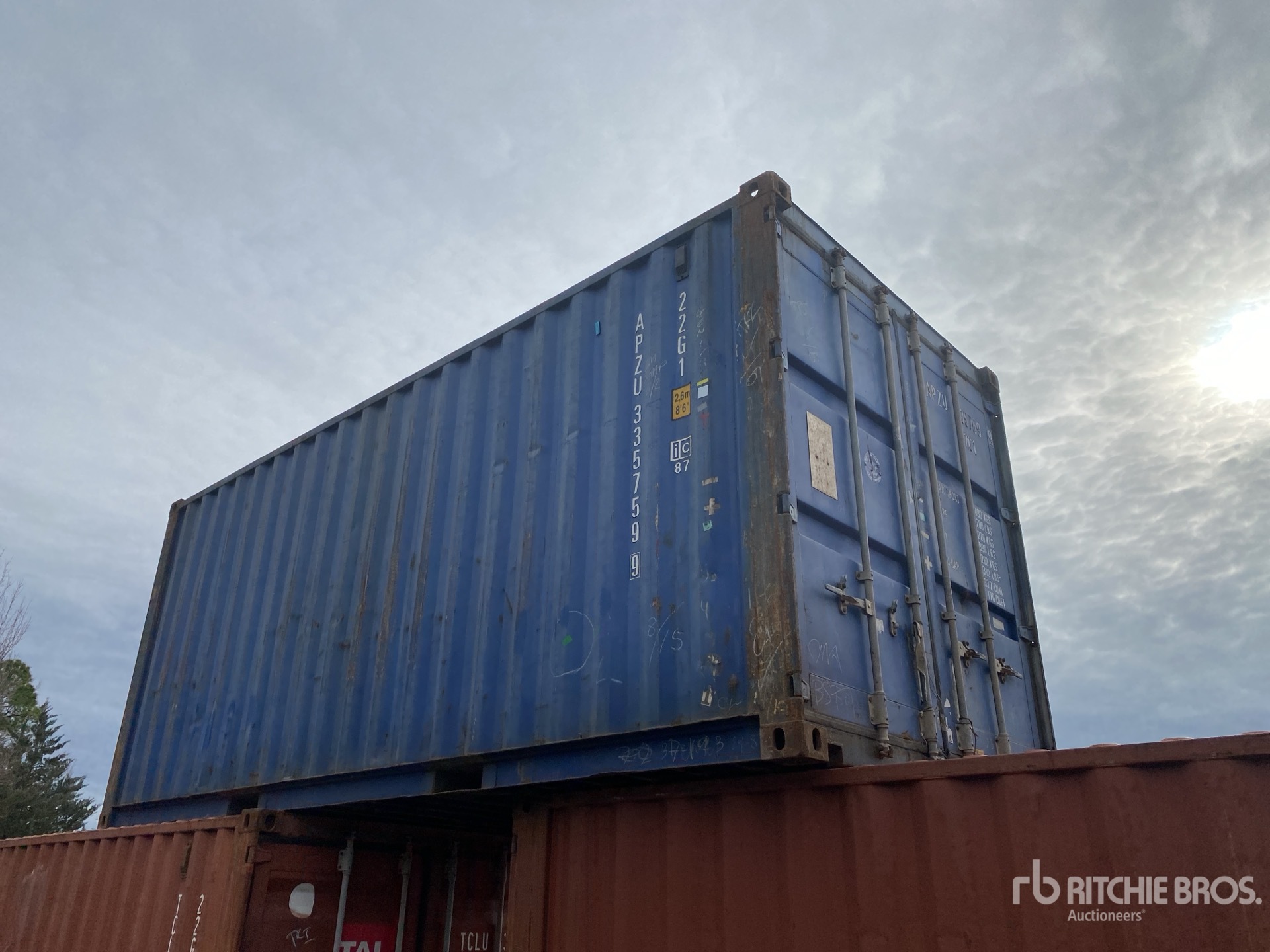 General Appearance with Picture, Right Front Corner