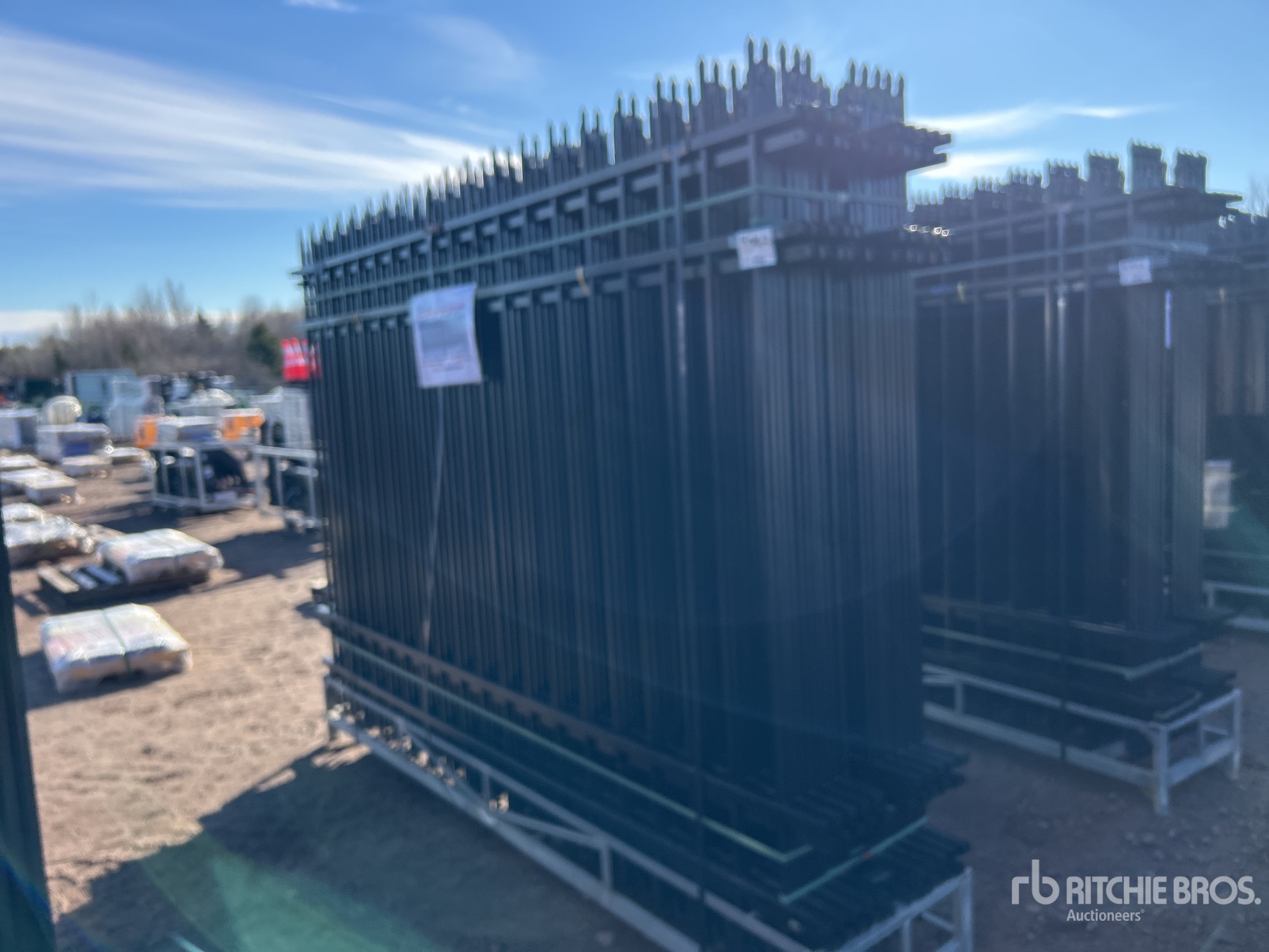 General Appearance with Bild, Ecke vorne links