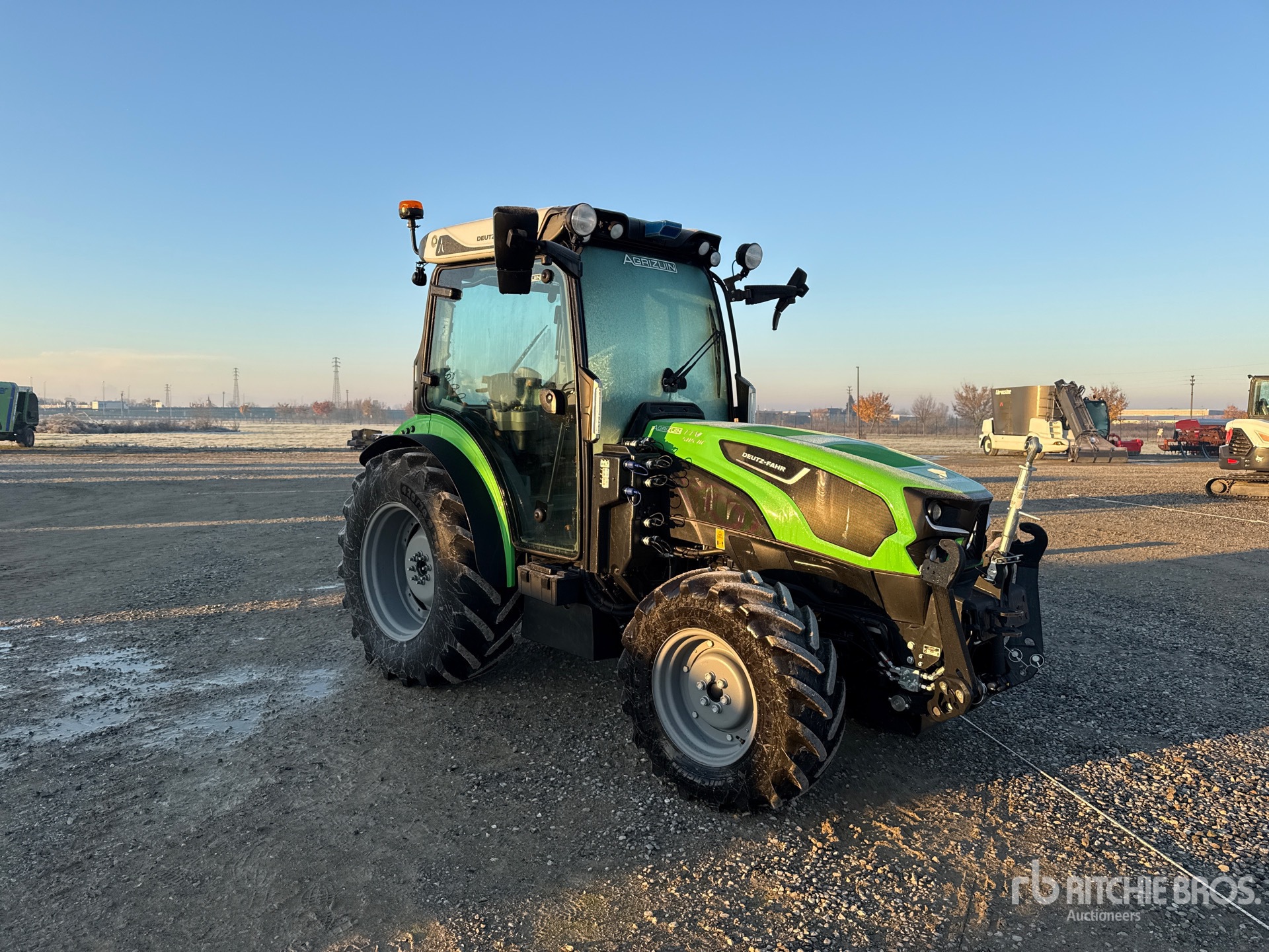 General Appearance with Featured Photo