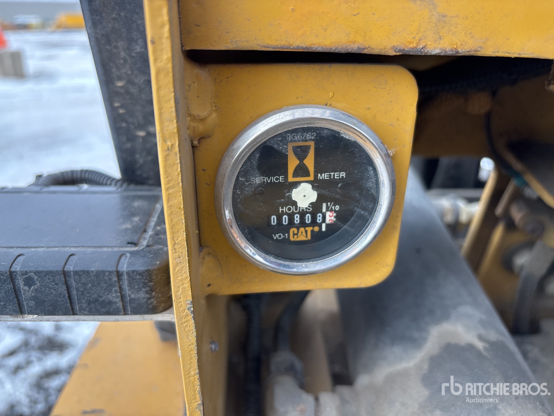 General Appearance with Hour Meter / Odometer