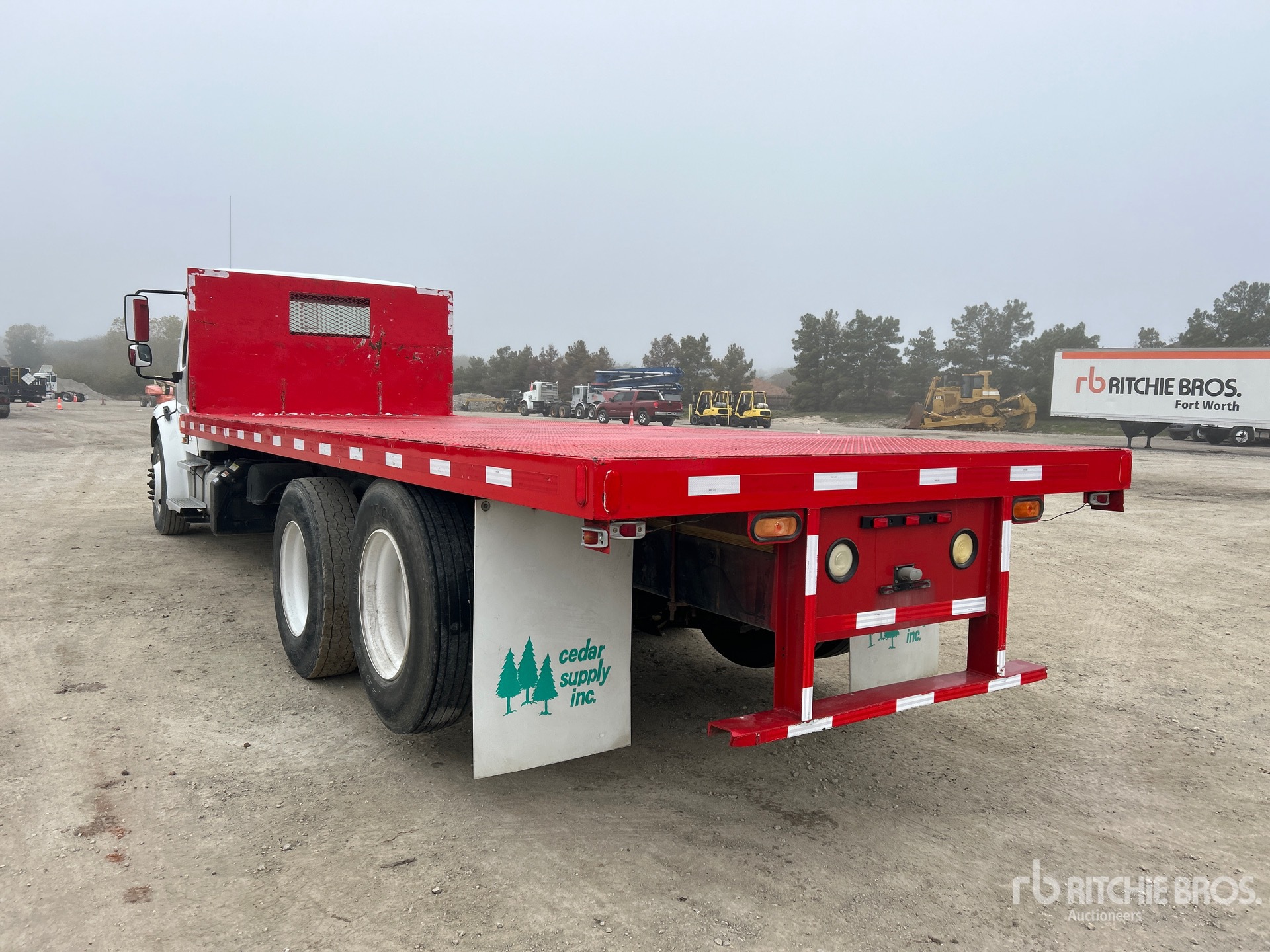 General Appearance with Bild, Ecke hinten links