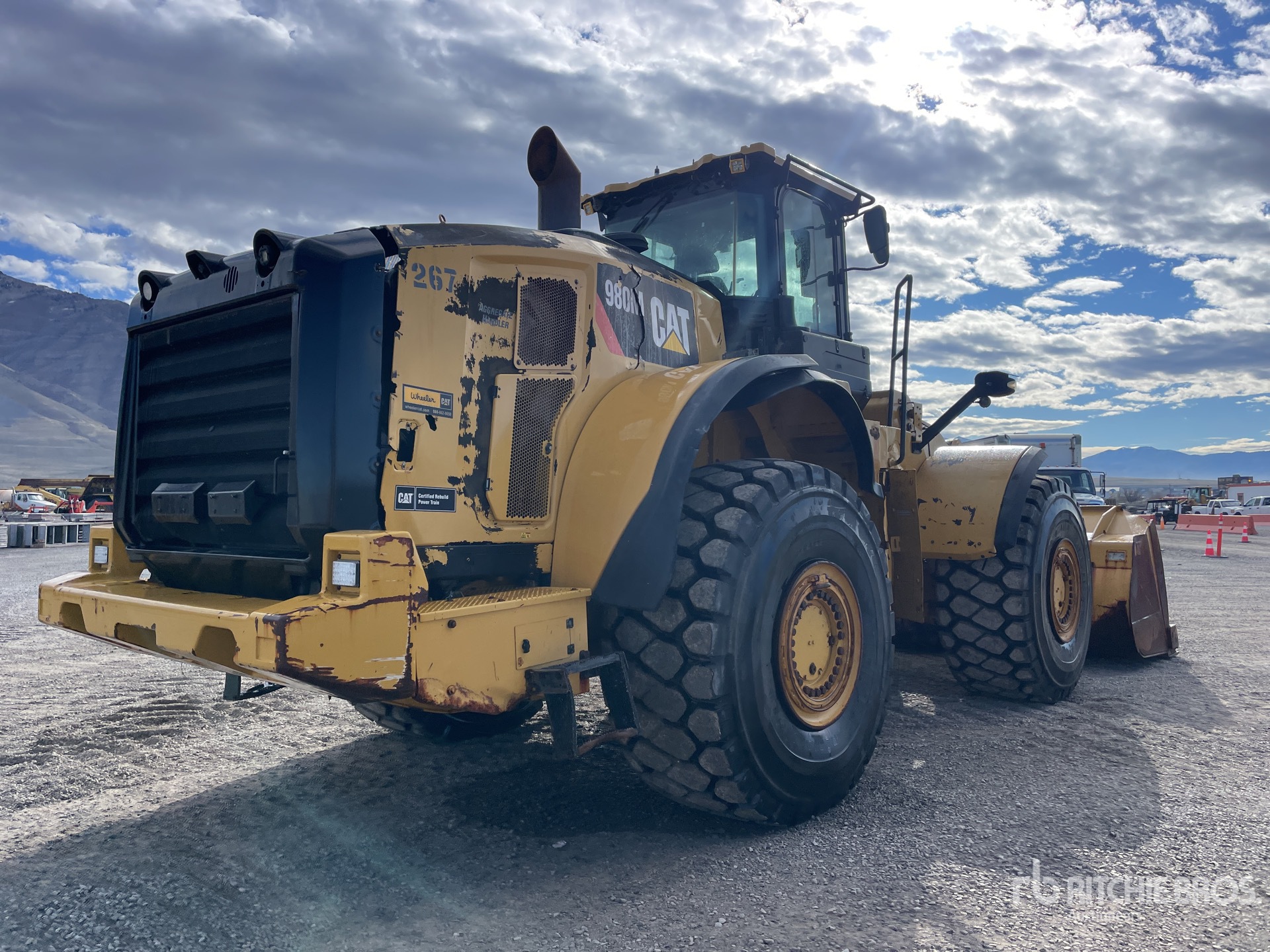 General Appearance with Imagen: esquina trasera derecha