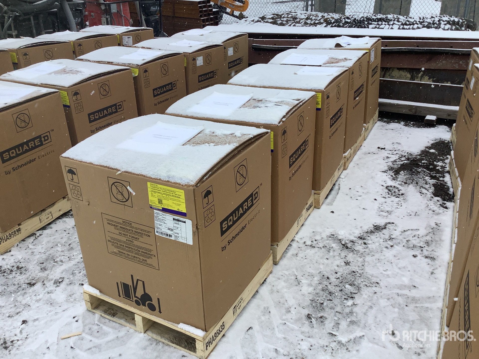 General Appearance with Bild, Ecke hinten links